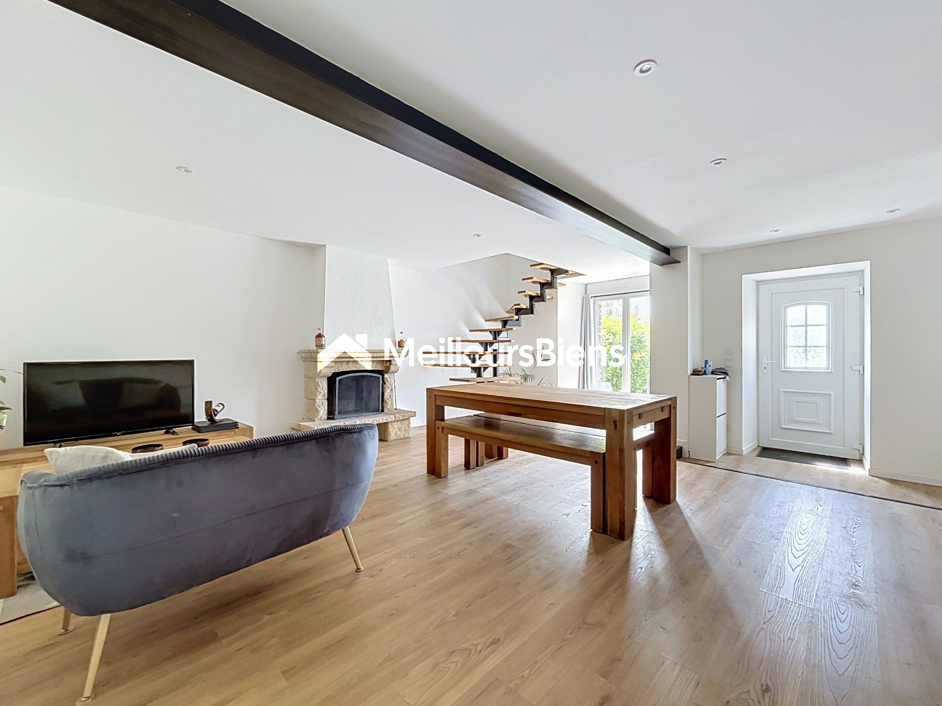 Maison mitoyenne sans vis-à-vis d environ 120 m2– 4 chambres – Aucun travaux à prévoir