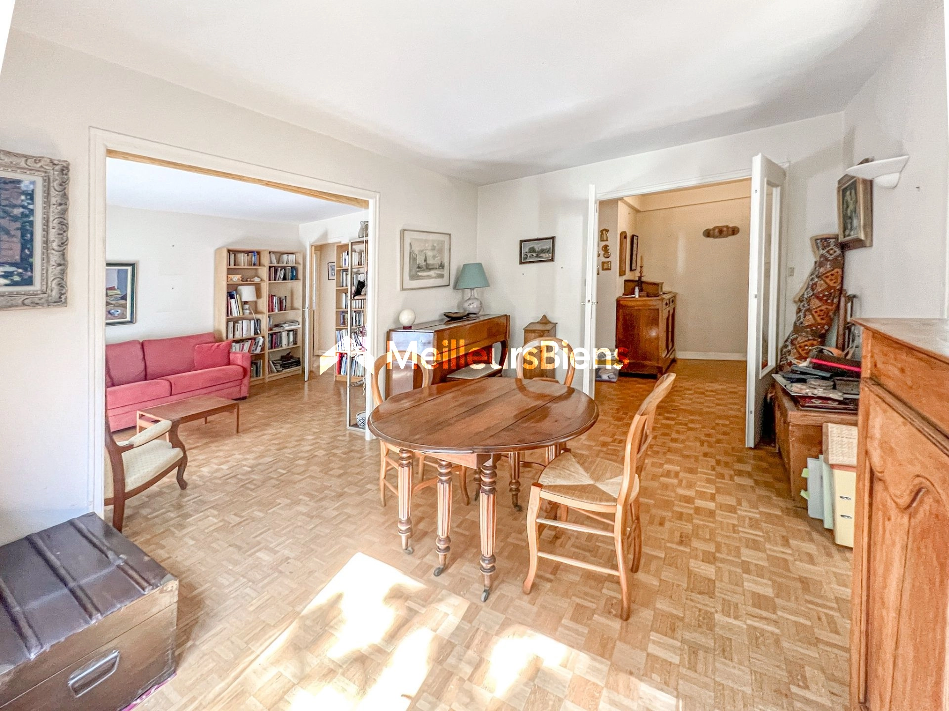 Rare : 4 pièces lumineux avec balcon, vue sur jardin et studio indépendant.