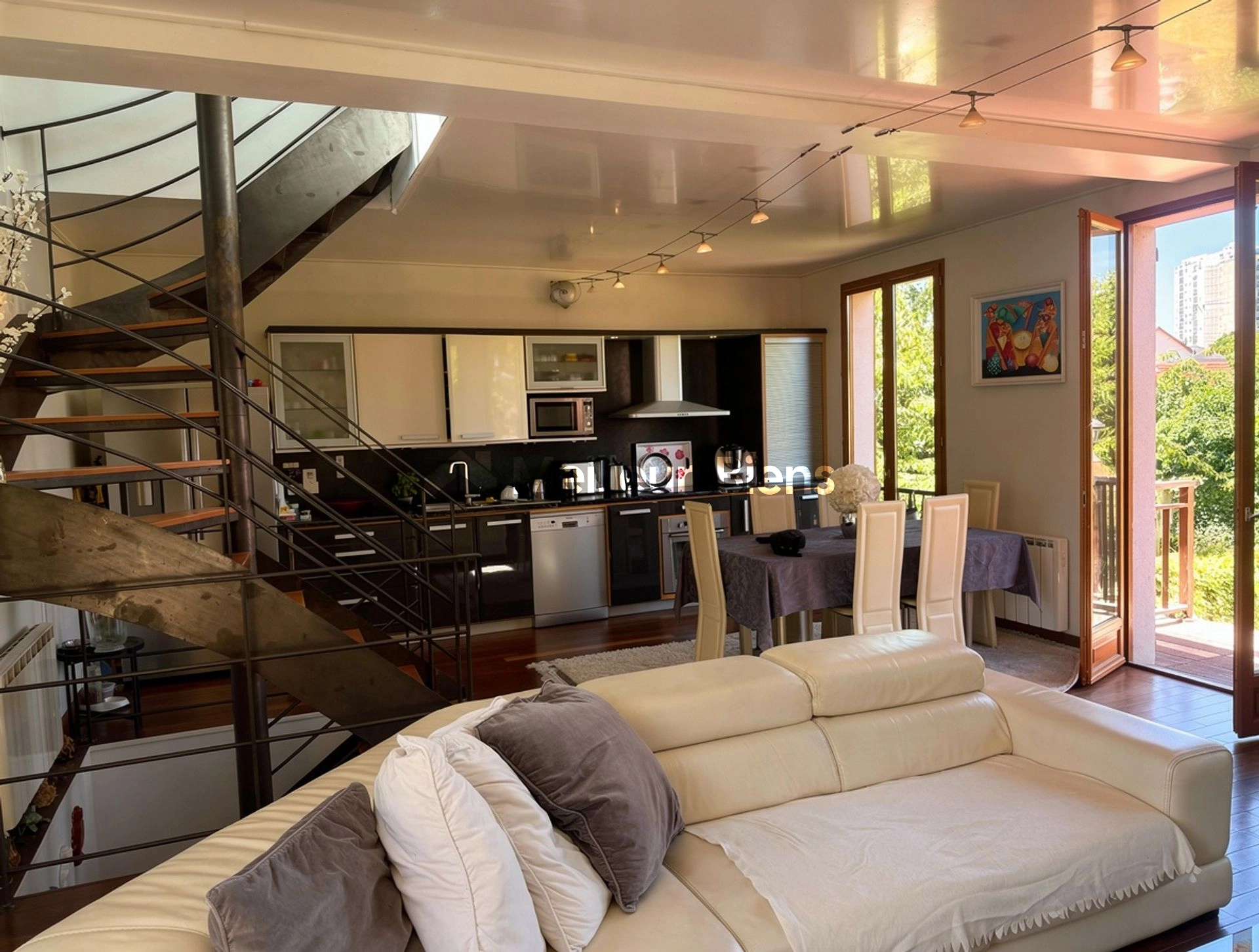 Maison à Chatou avec suite parentale, 4 chambres et jardin de 515 m²