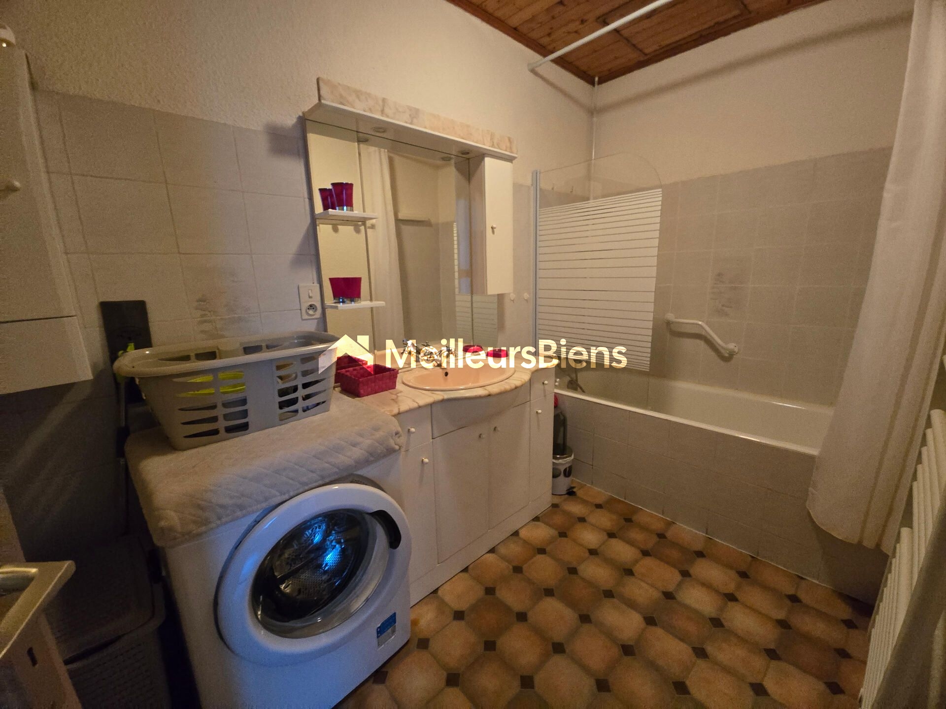 Appartement 2-3 pièces proche embarcadère avec parking