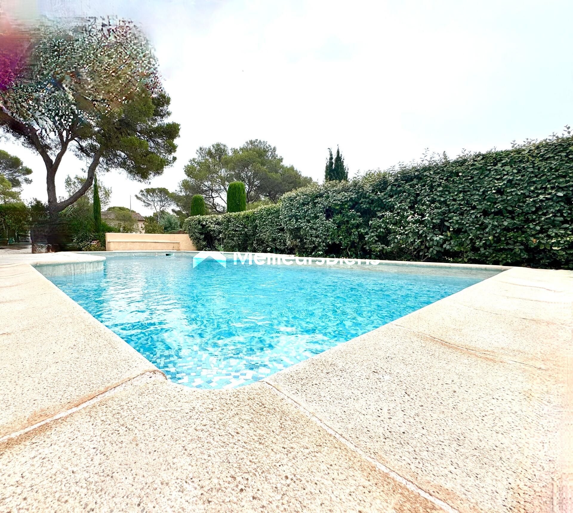Fréjus Valescure - Villa individuelle quartier résidentiel recherché Sud garage aménageable