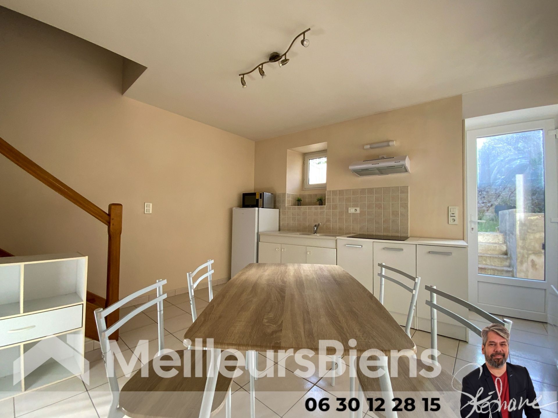 Jonzac centre maison 40 m² 1 chambre avec garage et jardin arrière