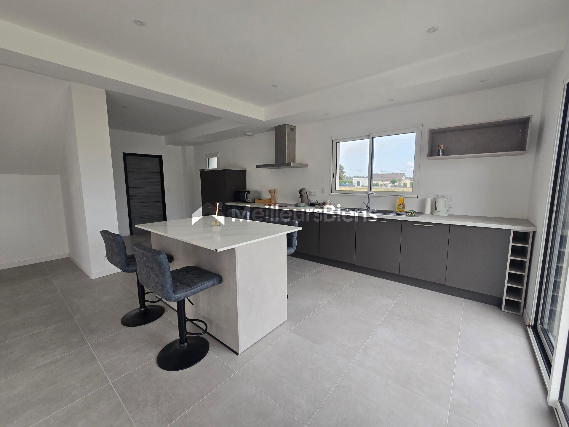 Maison 6 pièces avec suite parentale et garage à Collonges-et-Premières