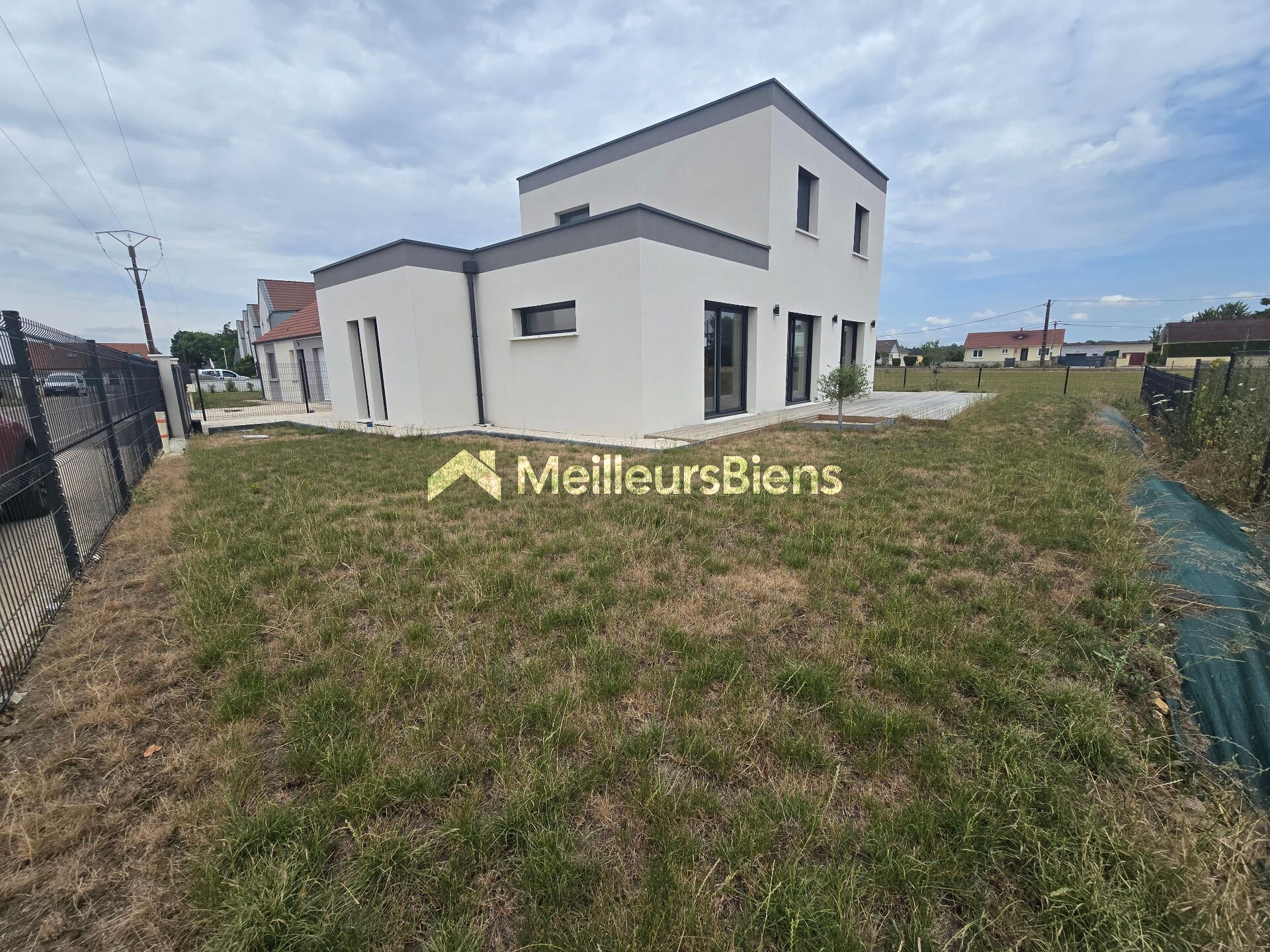 Maison 6 pièces avec suite parentale et garage à Collonges-et-Premières