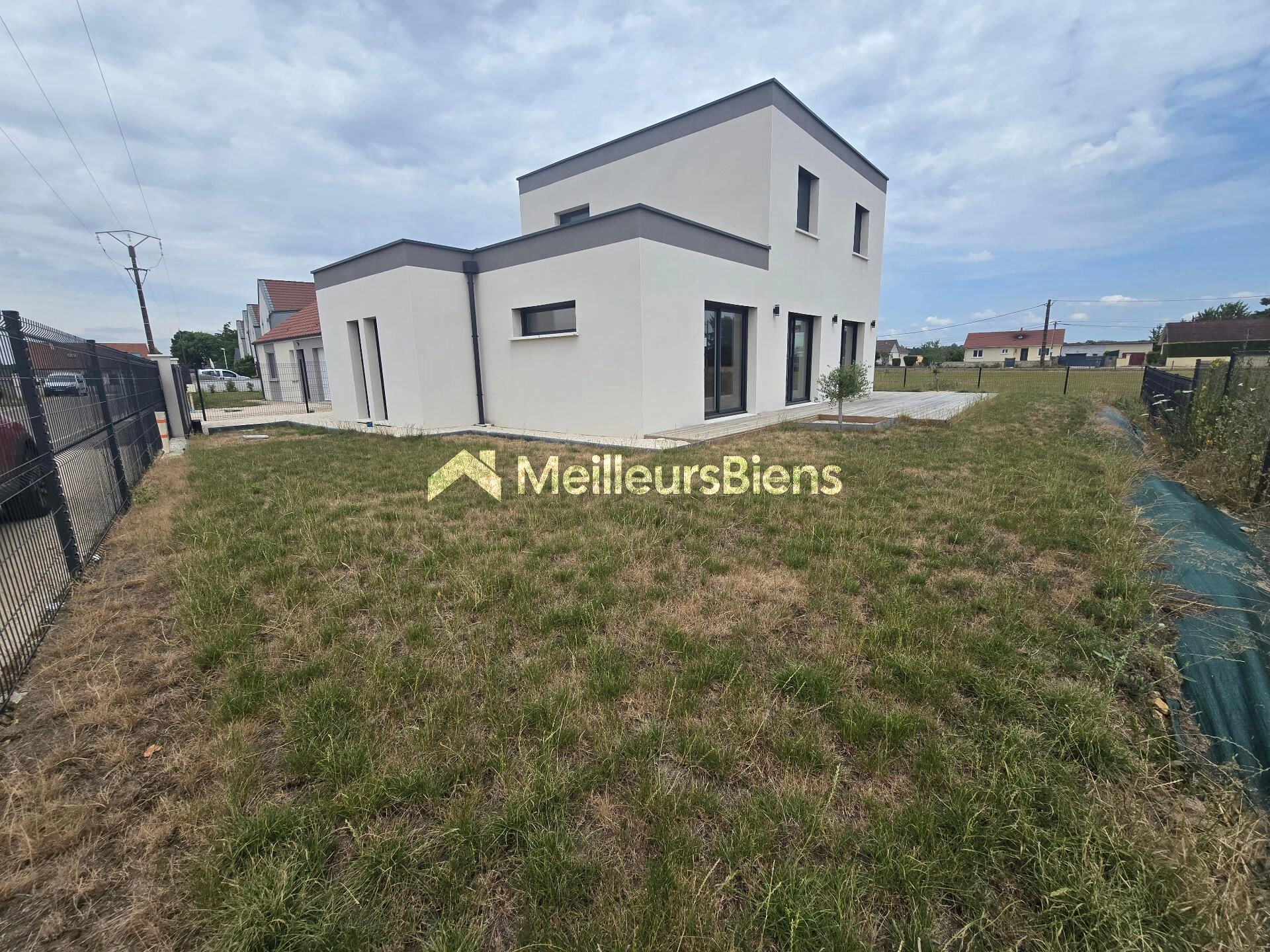 Maison 6 pièces avec suite parentale et garage à Collonges-et-Premières