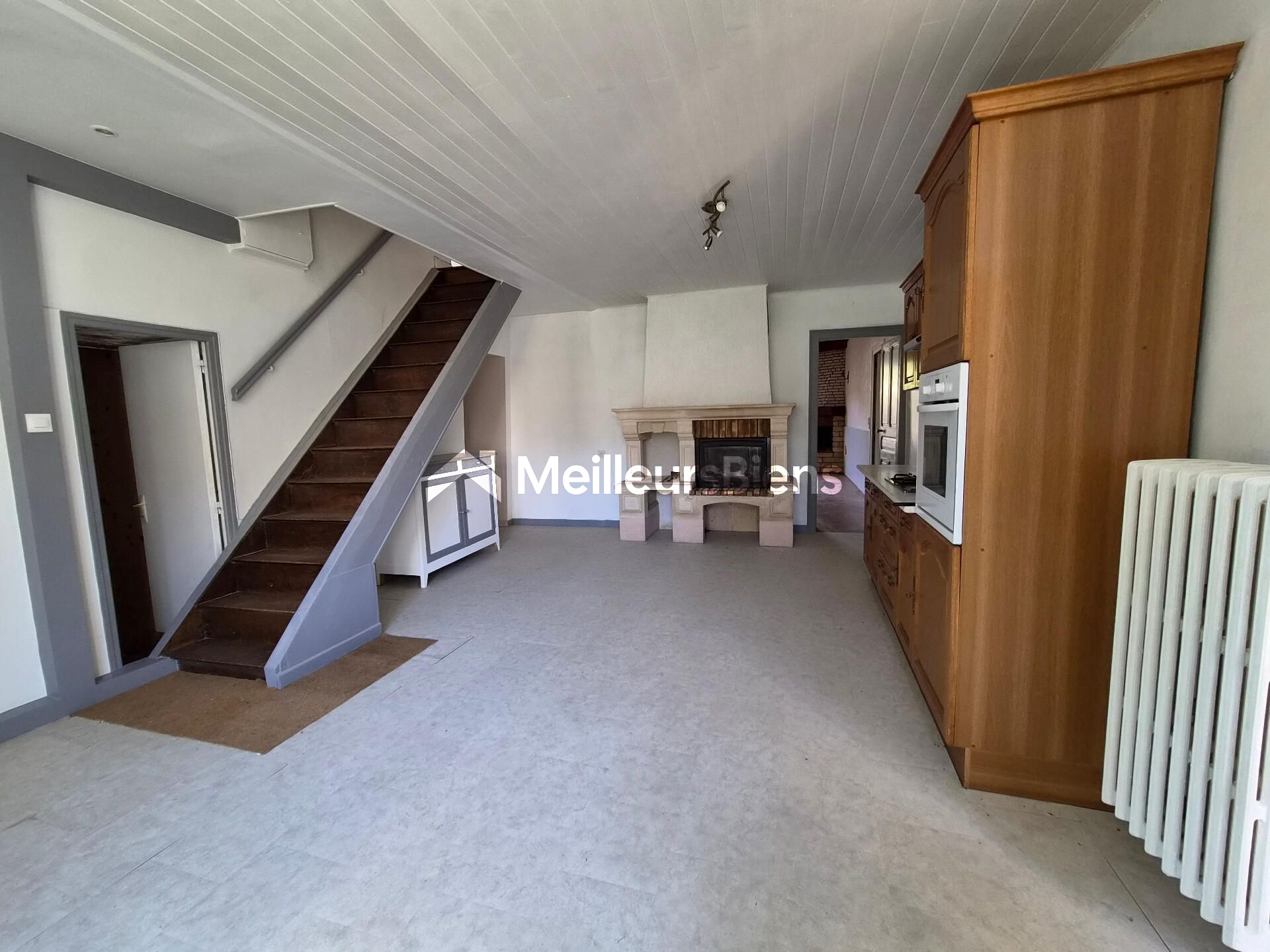 Maison 184 m² à Noyers