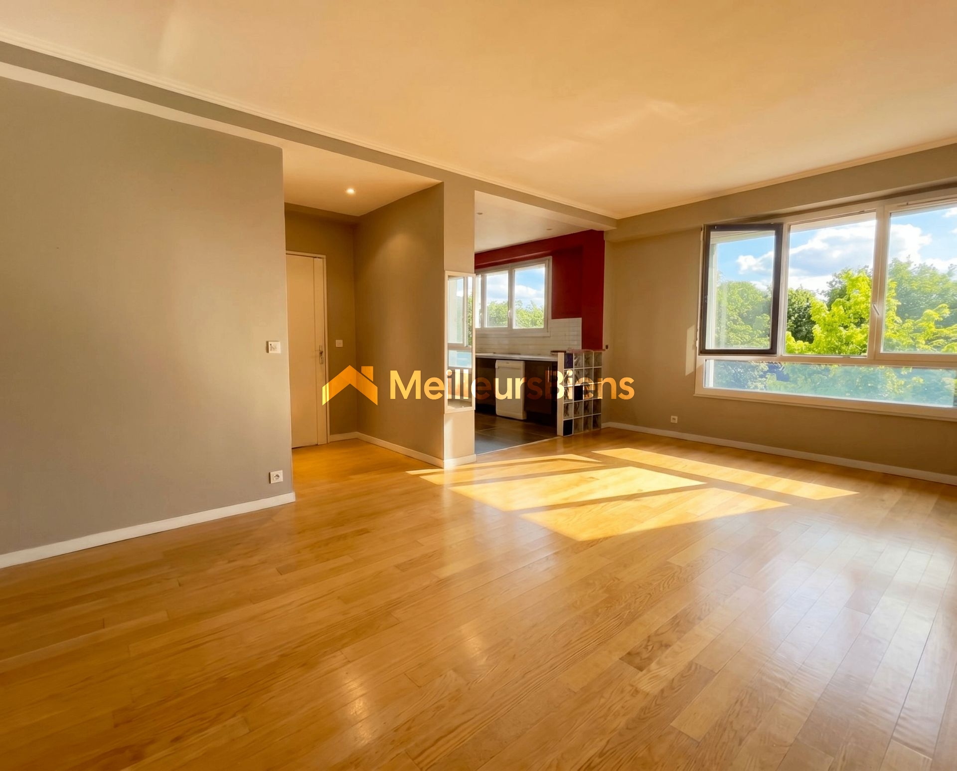 Levallois-Perret 82 m² 4 pièces avec suite parentale et cave