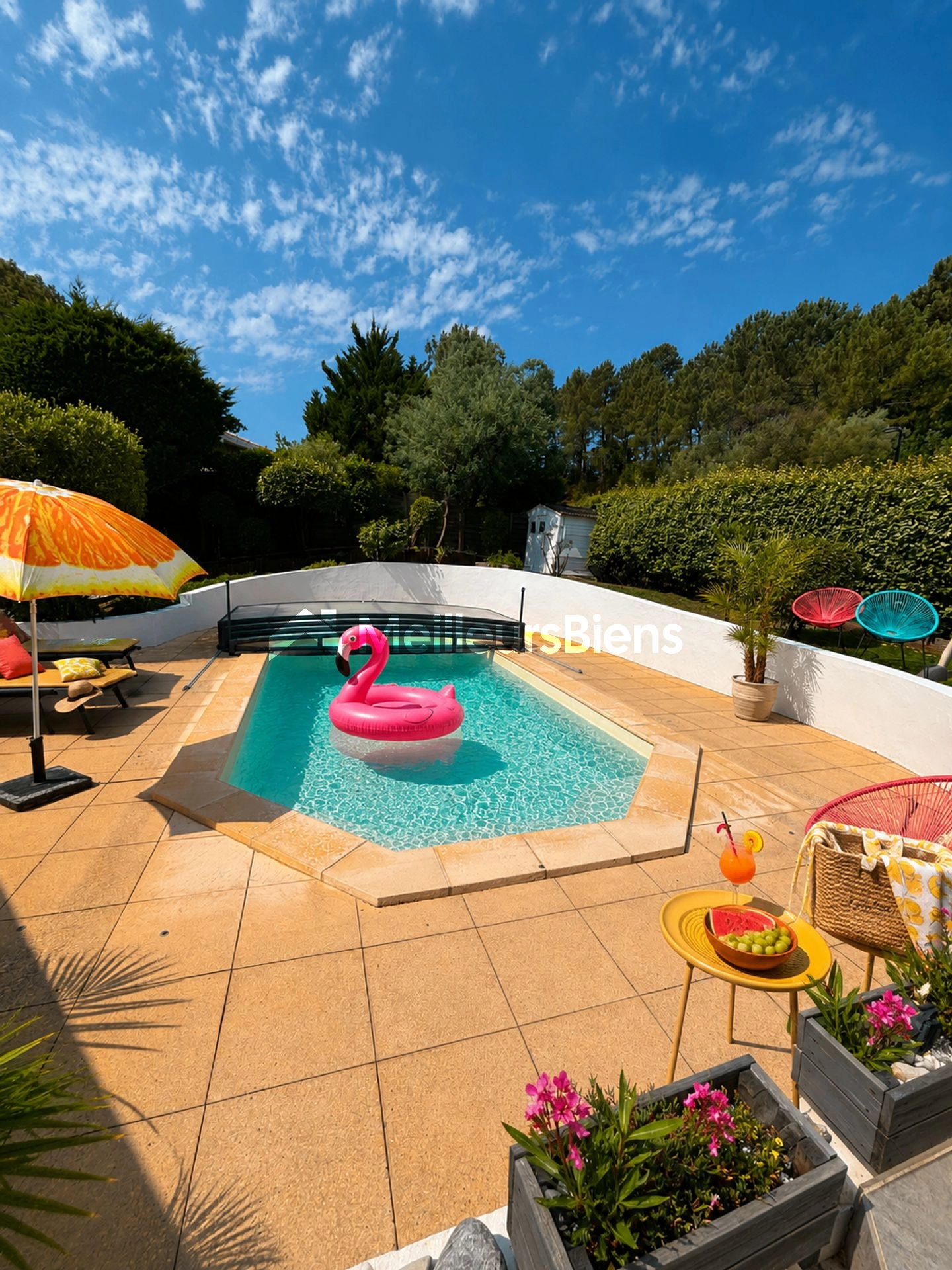 Maison à étage avec ascenseur, piscine et jardin 827 m2