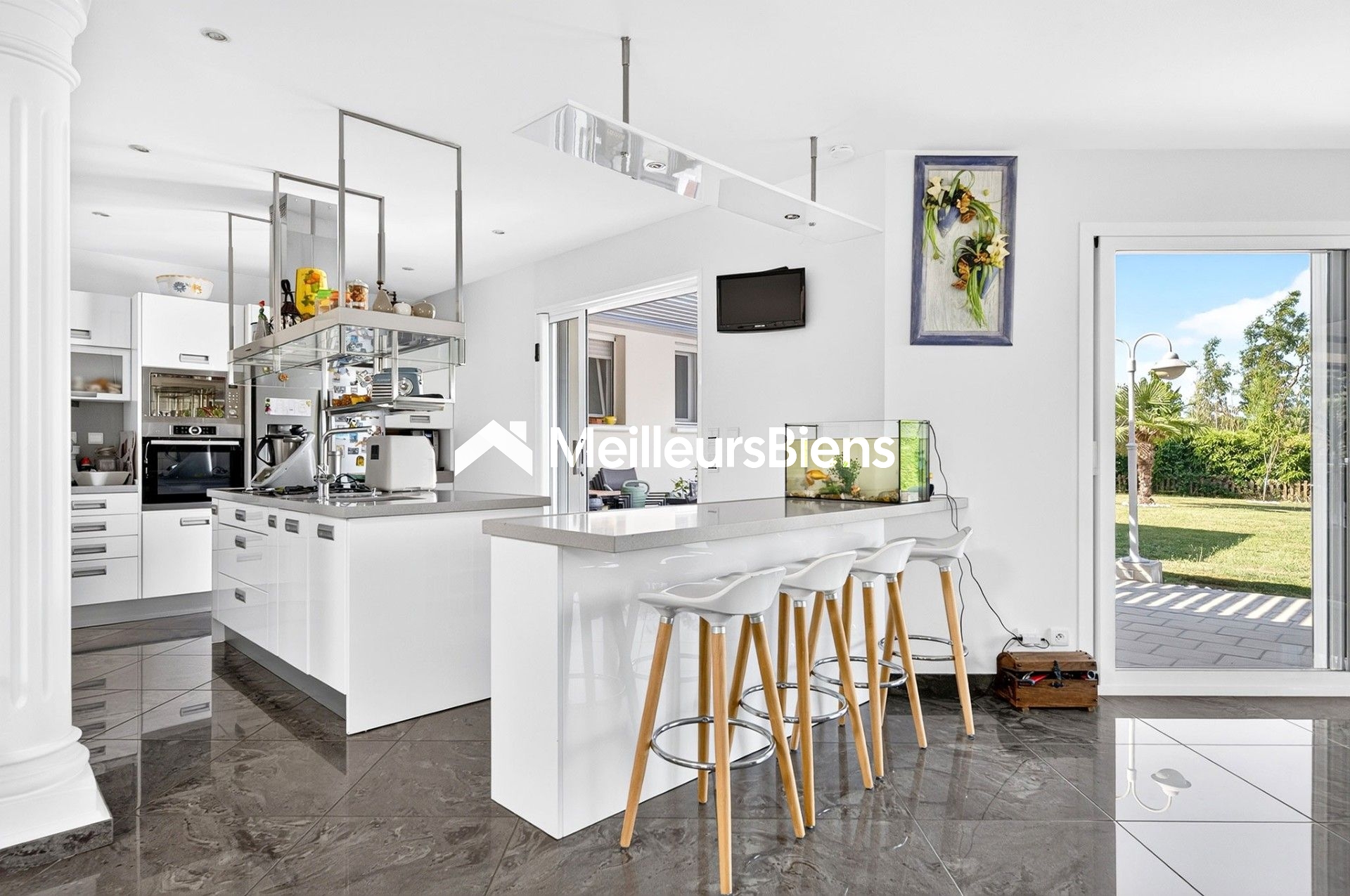 Maison contemporaine 287m2 - 5 chambres - Terrain 2512m2 - DPE A