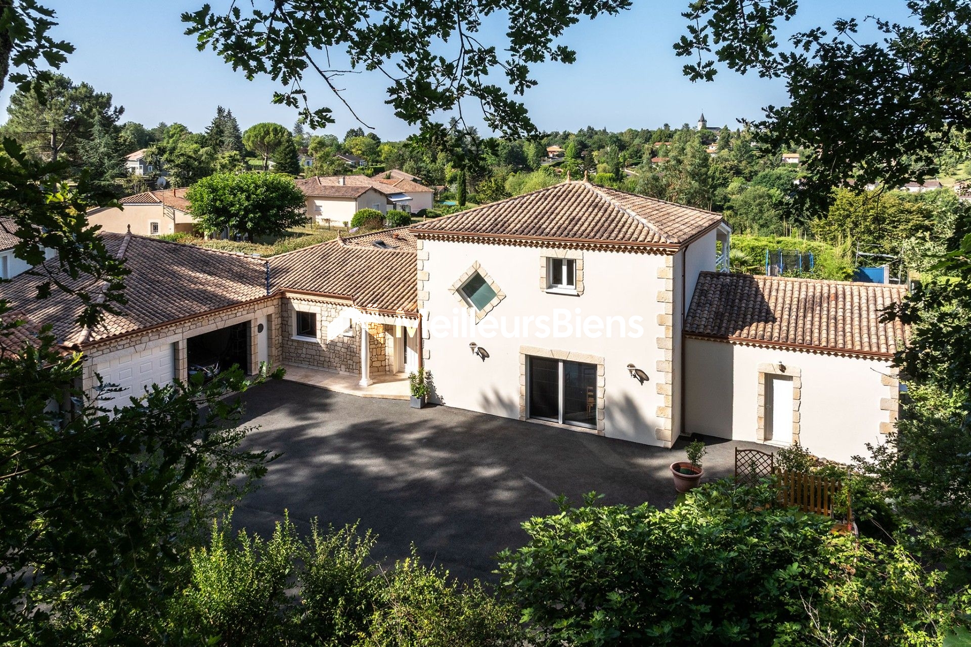 Maison contemporaine 287m2 - 5 chambres - Terrain 2512m2 - DPE A