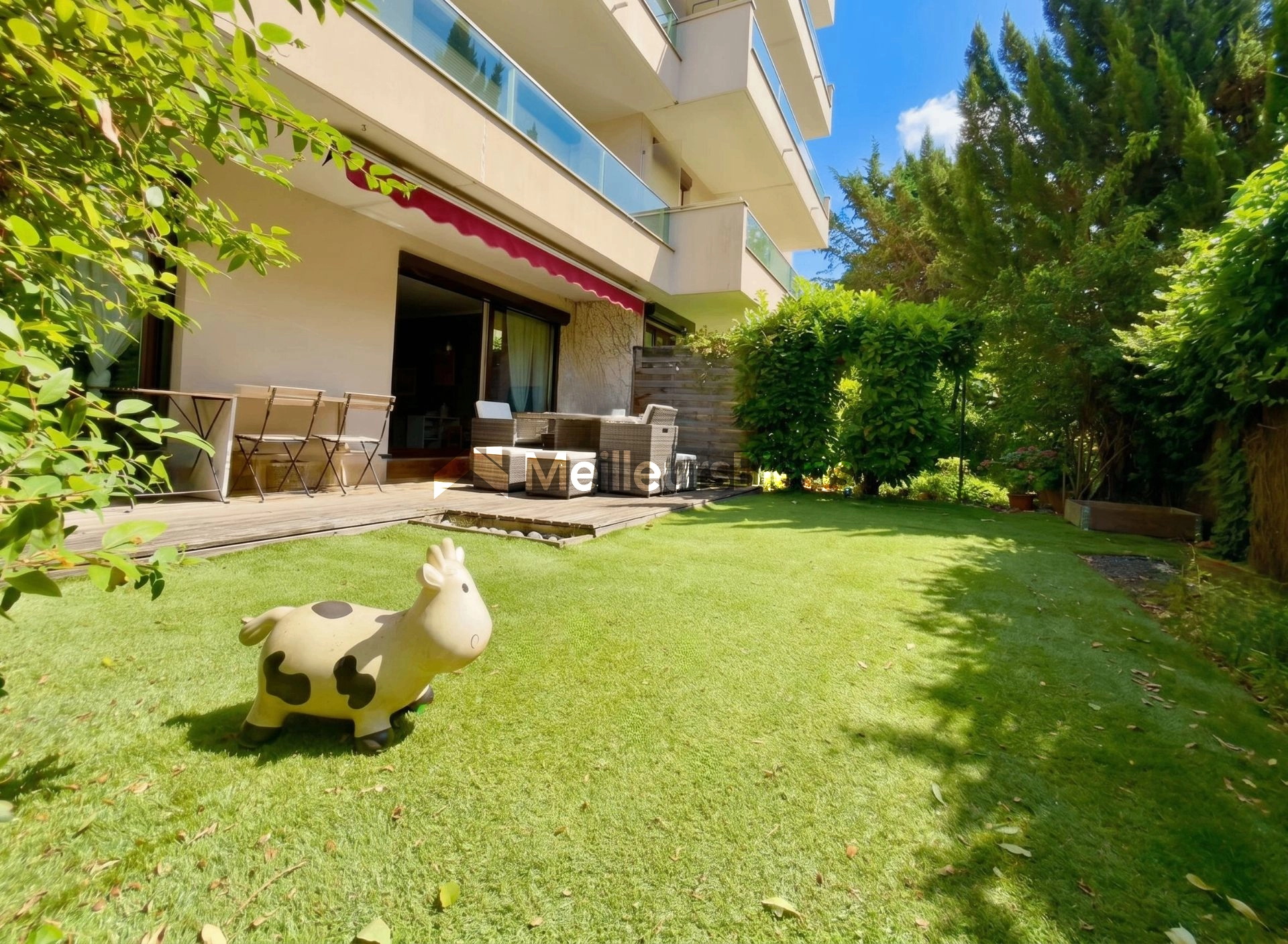 Appartement RDJ 99 m² à Le Pecq, 5 pièces, jardin et parking