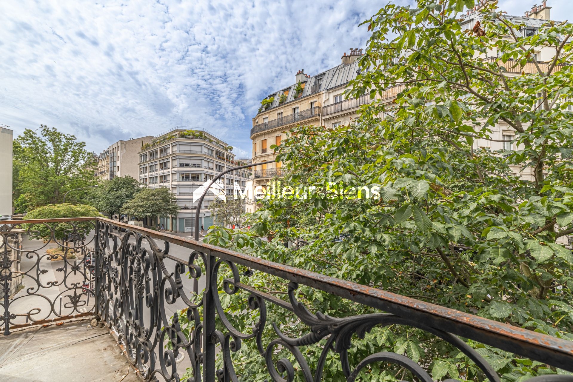 Crozatier - Aligre - 3 pièces rénové - 2 chambres avec balcon et ascenseur