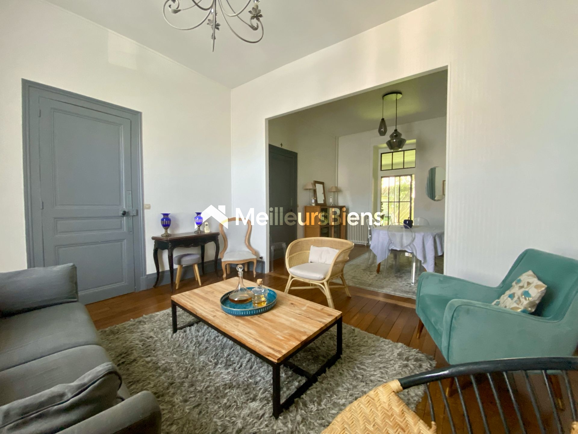Poitiers, quartier Chilvert, élégante maison familiale avec jardinet et terrasse