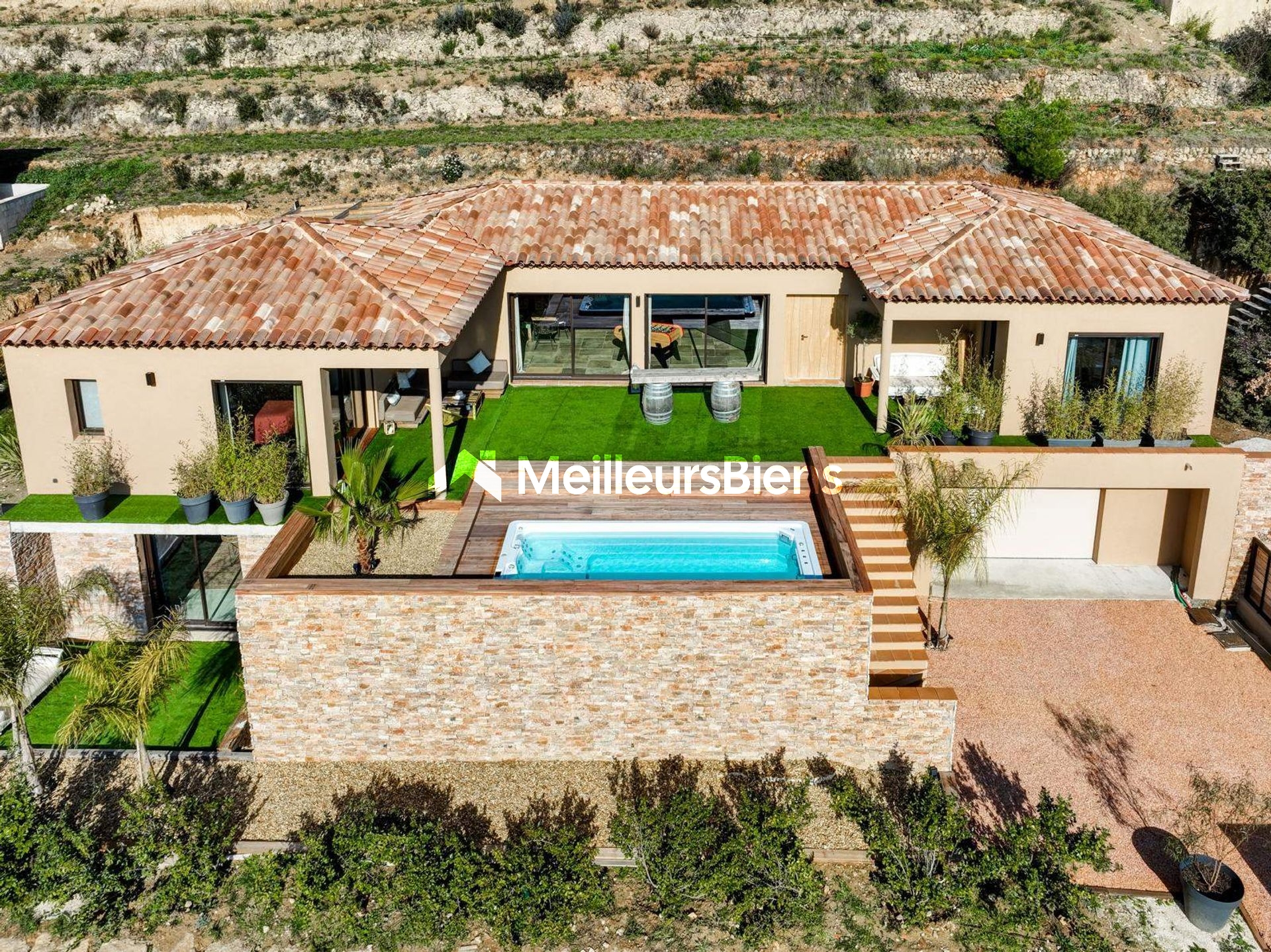 MAISON D'EXCEPTION AU PLAN DU CASTELLET – À 10 MINUTES DES PLAGES