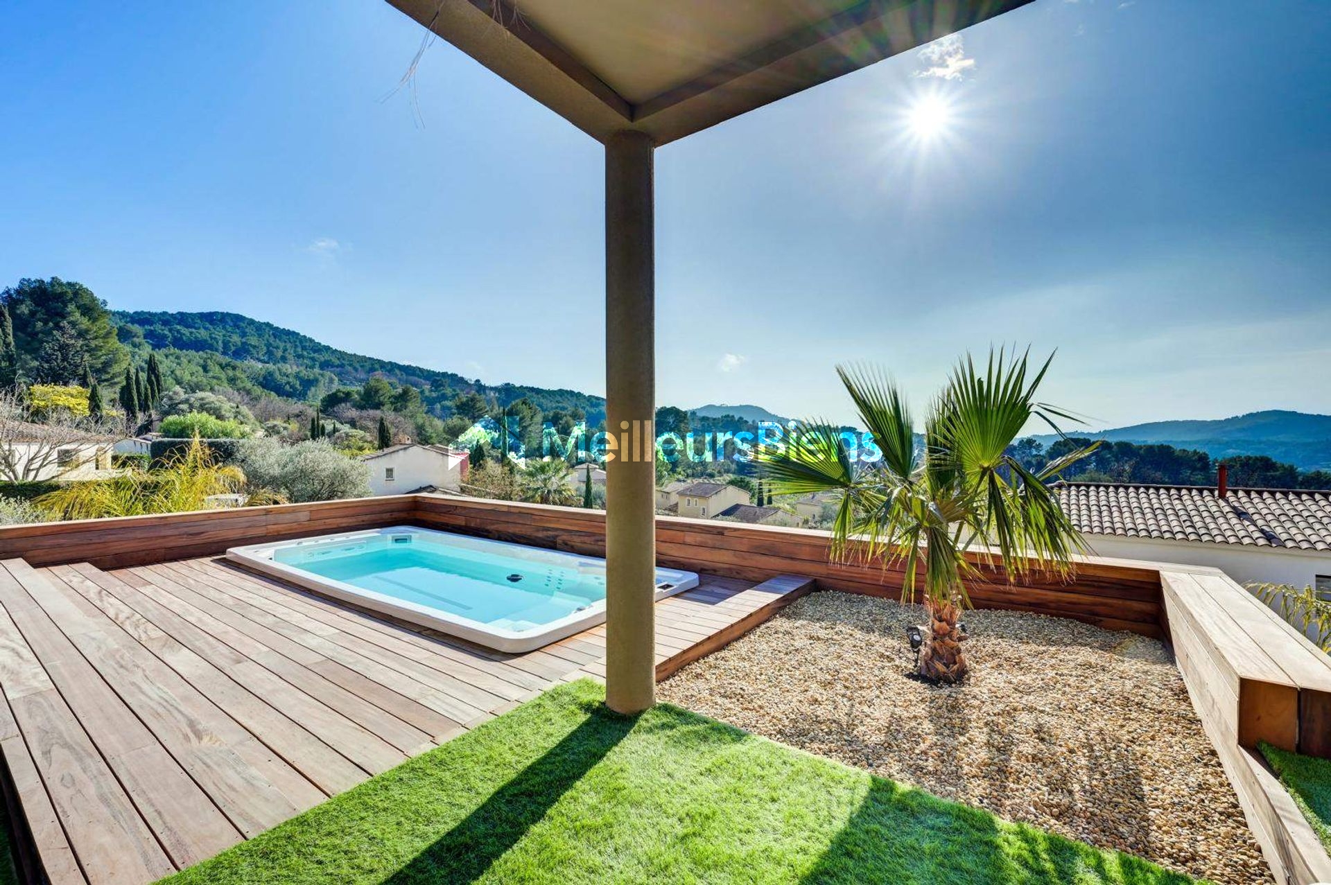 MAISON D'EXCEPTION AU PLAN DU CASTELLET – À 10 MINUTES DES PLAGES