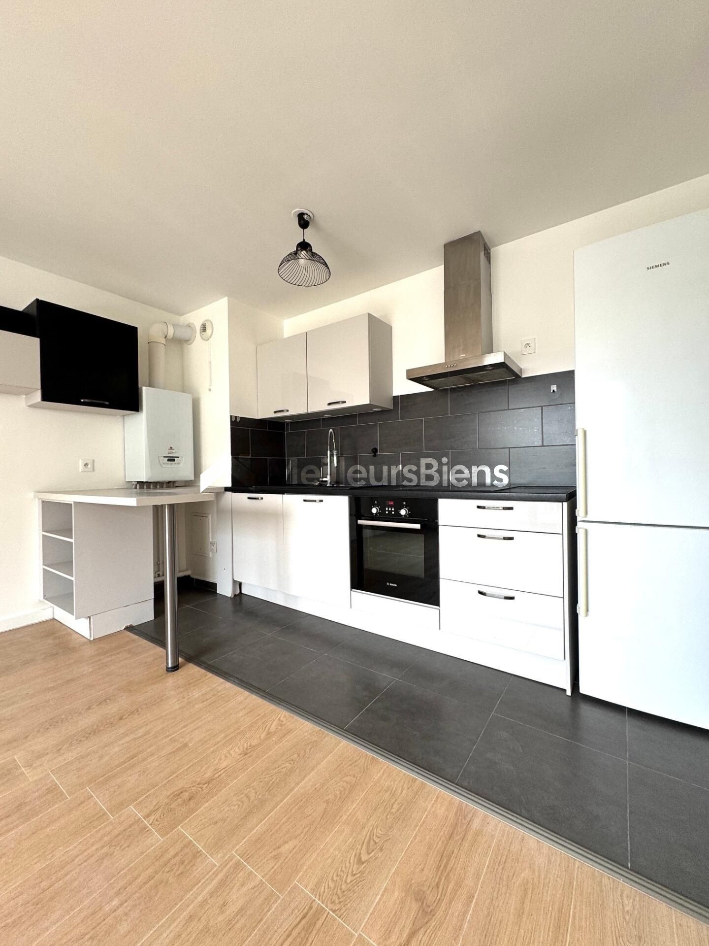 Le Raincy 2 pièces de 44,32 m² avec loggia et stationnement