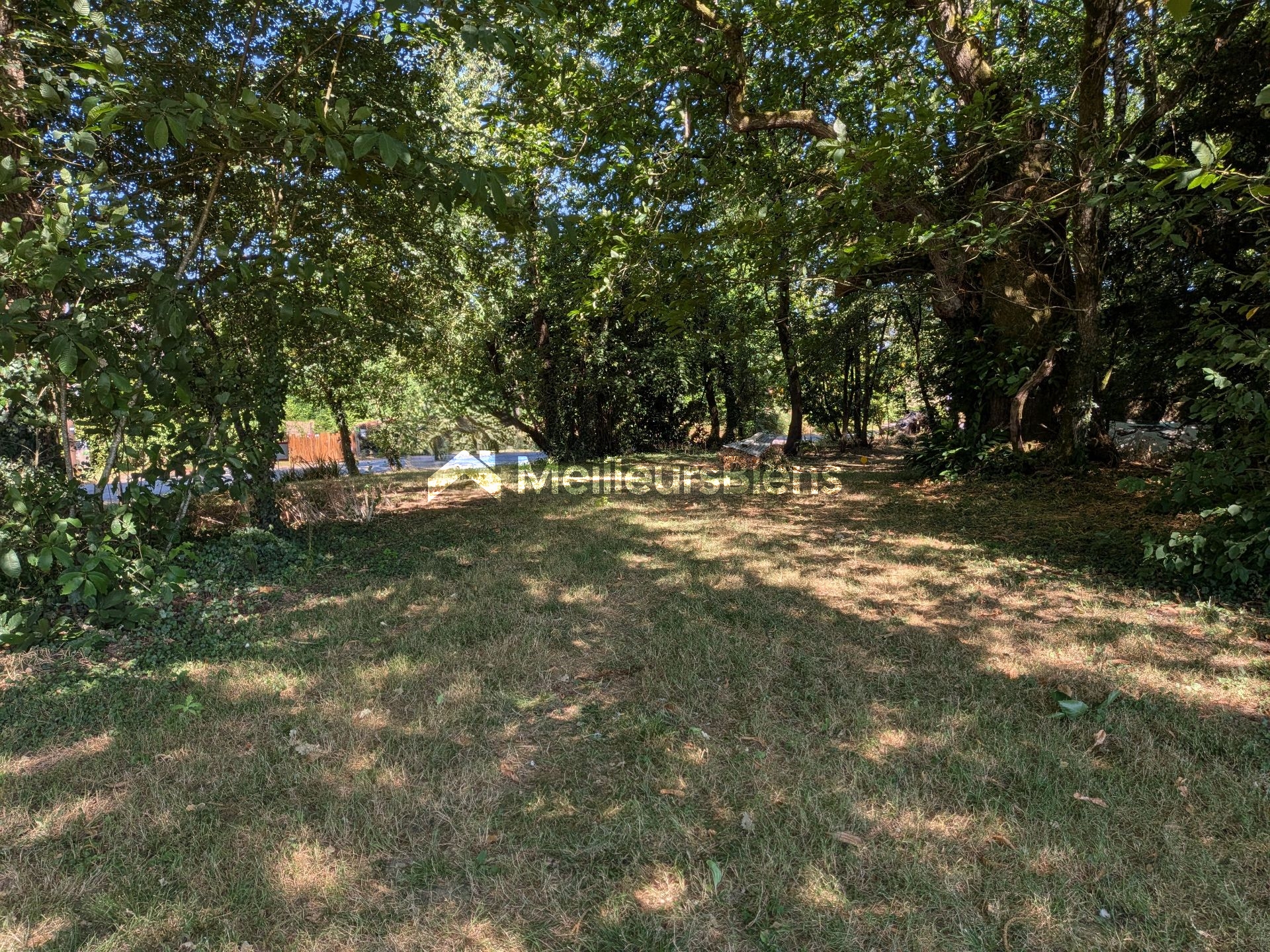Terrain constructible 1385 m² Campagne de Les Brulais