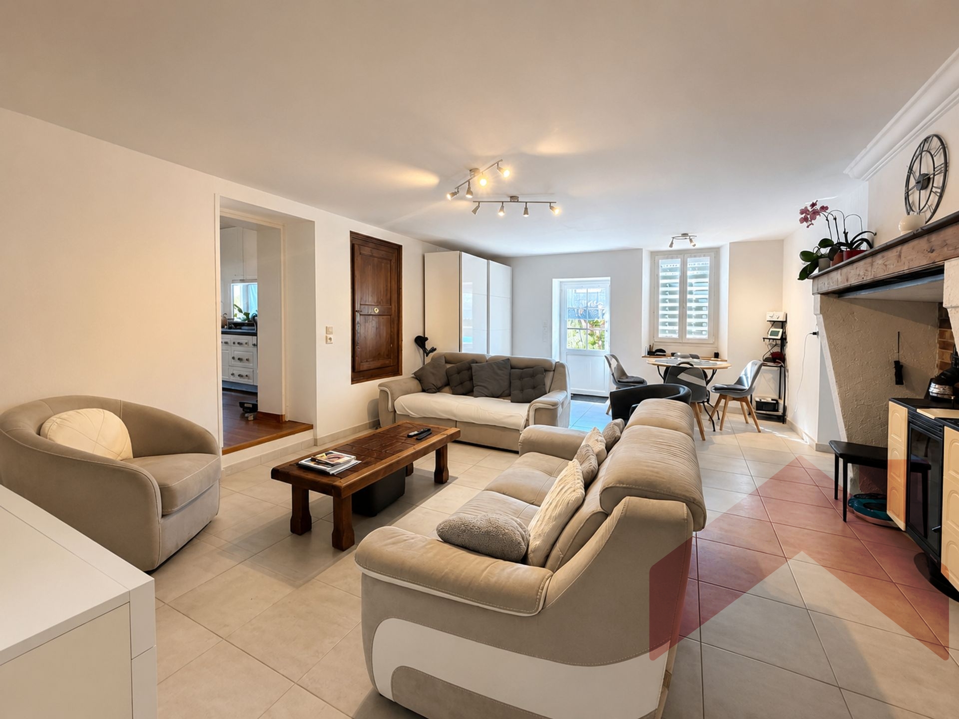 Grande maison 201 m² sur terrain de 3620 m² à Saint-Front-de-Pradoux