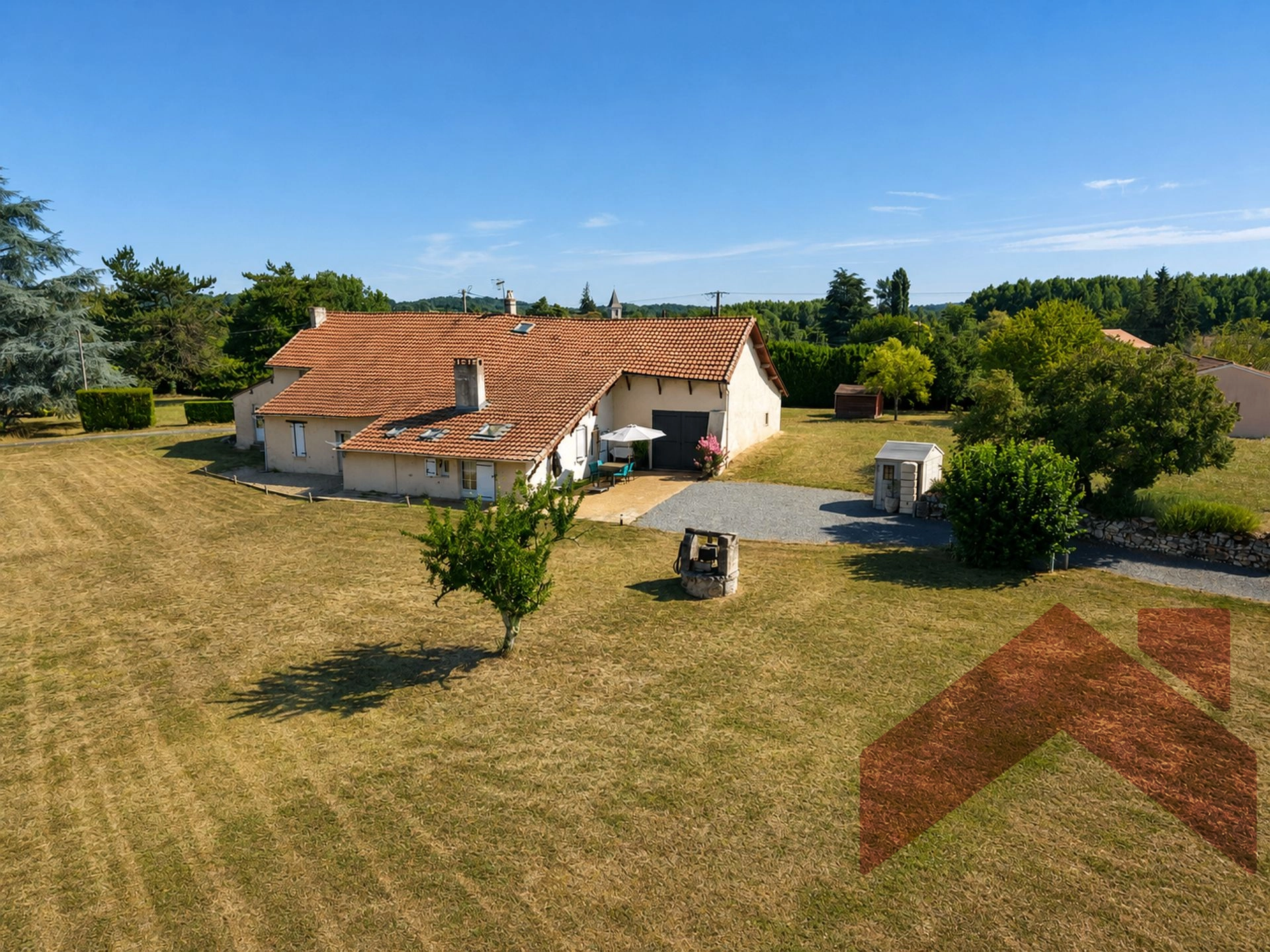 Grande maison 201 m² sur terrain de 3620 m² à Saint-Front-de-Pradoux