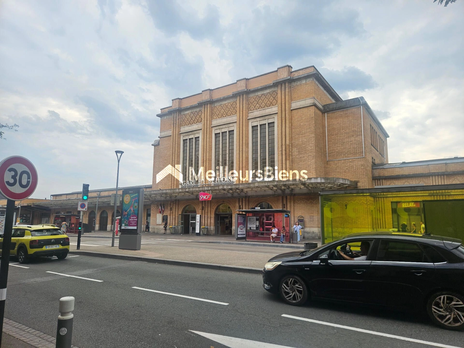 Local commercial 255 m² à Belfort centre gare, locataire en place