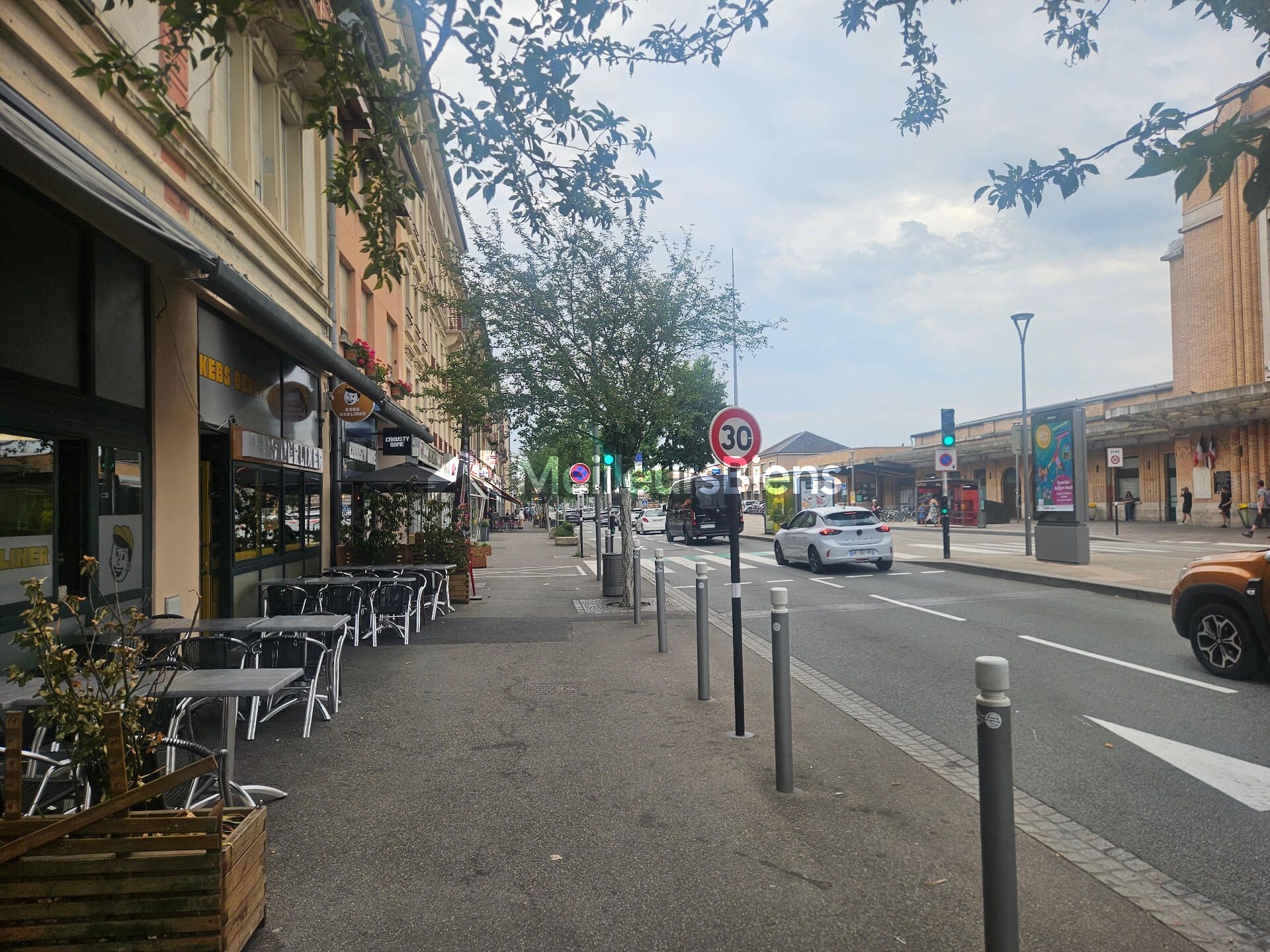 Local commercial 255 m² à Belfort centre gare, locataire en place