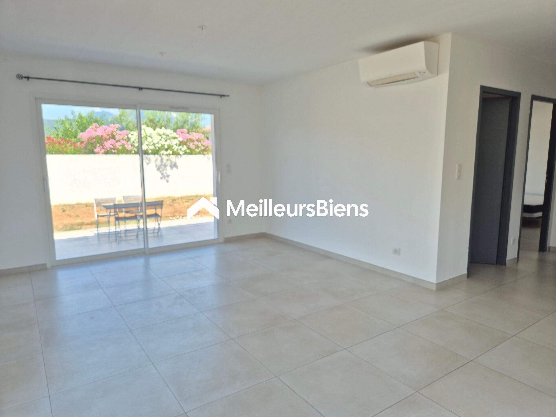 Maison récente de 63m2 avec terrain de 399m2 à Ghisonaccia