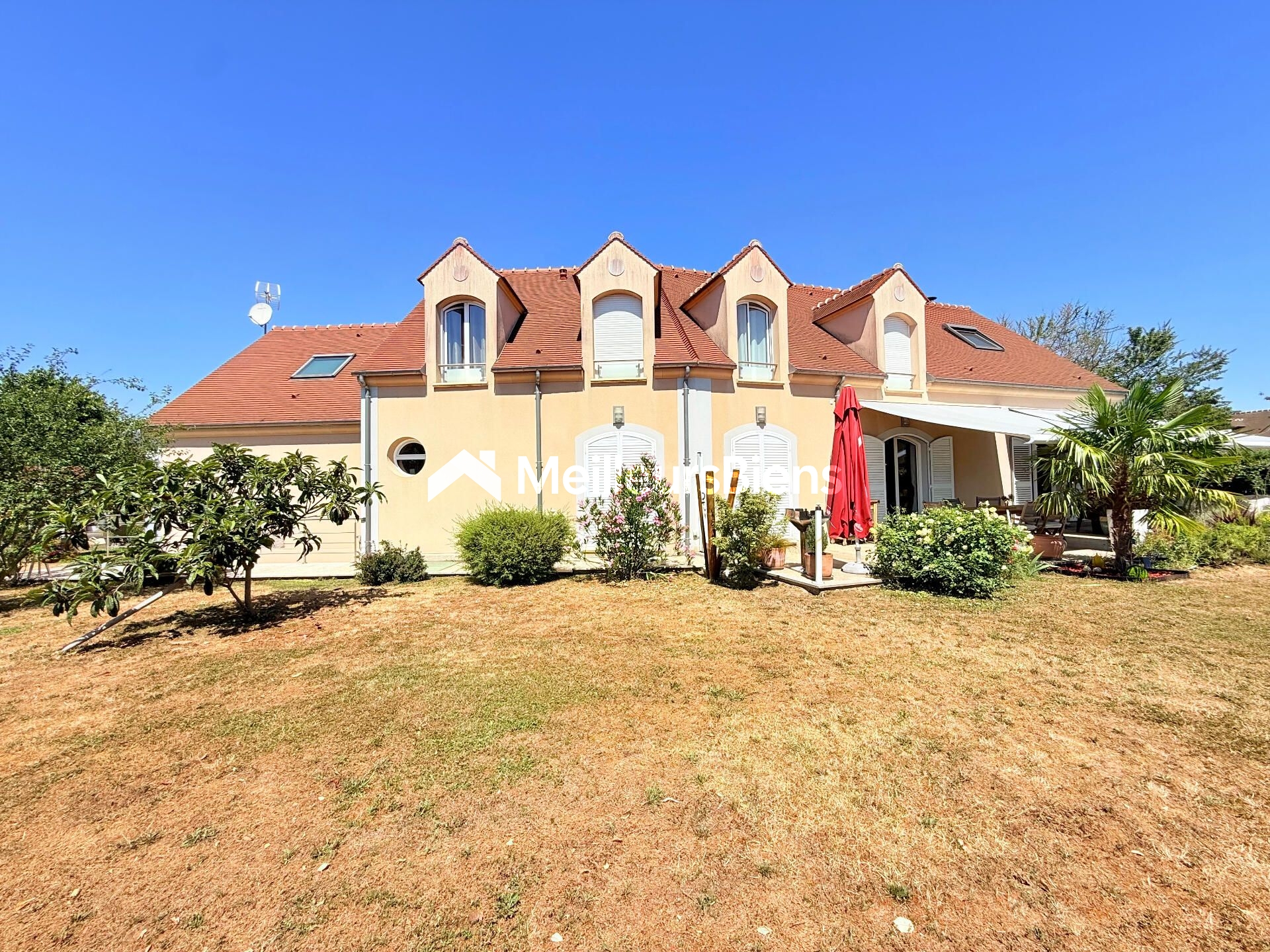 Maison 250 m² à Luzarches, 5 chambres et sous-sol aménagé