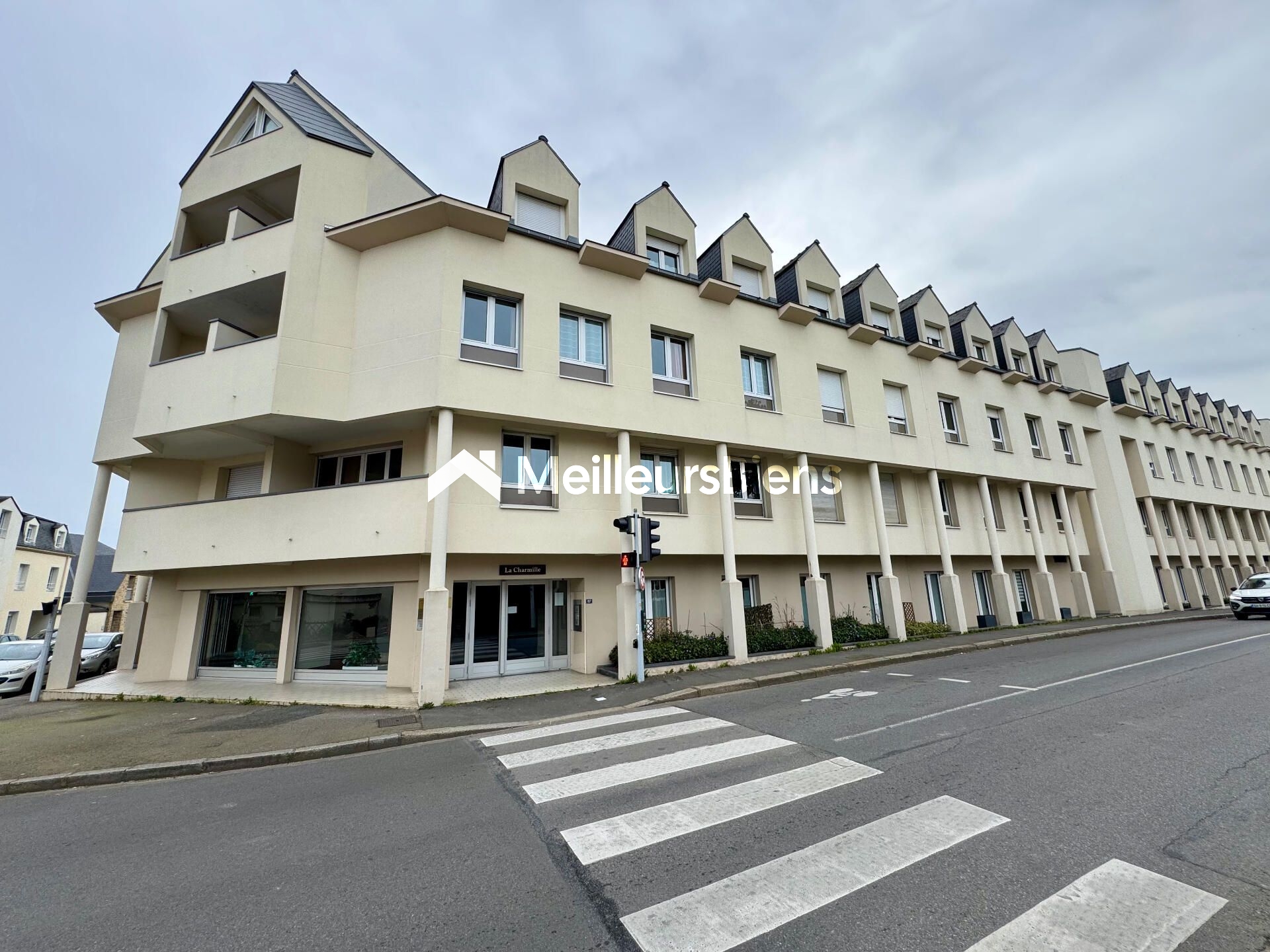 LAVAL - Appartement 3 chambres avec place de parking privative