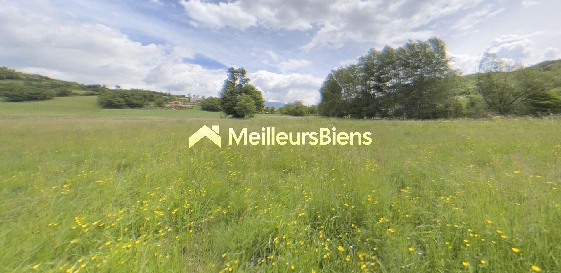 Magnifique terrain à Gap en pleine nature 833 m2 pour 200 m2 à construire
