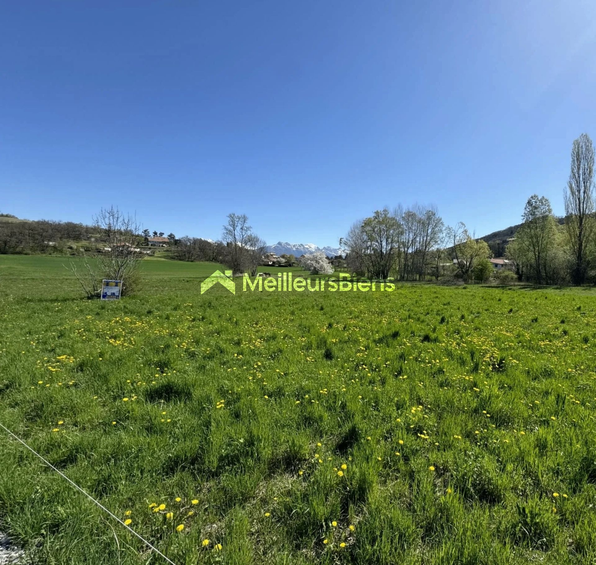 Magnifique terrain à Gap en pleine nature 833 m2 pour 200 m2 à construire