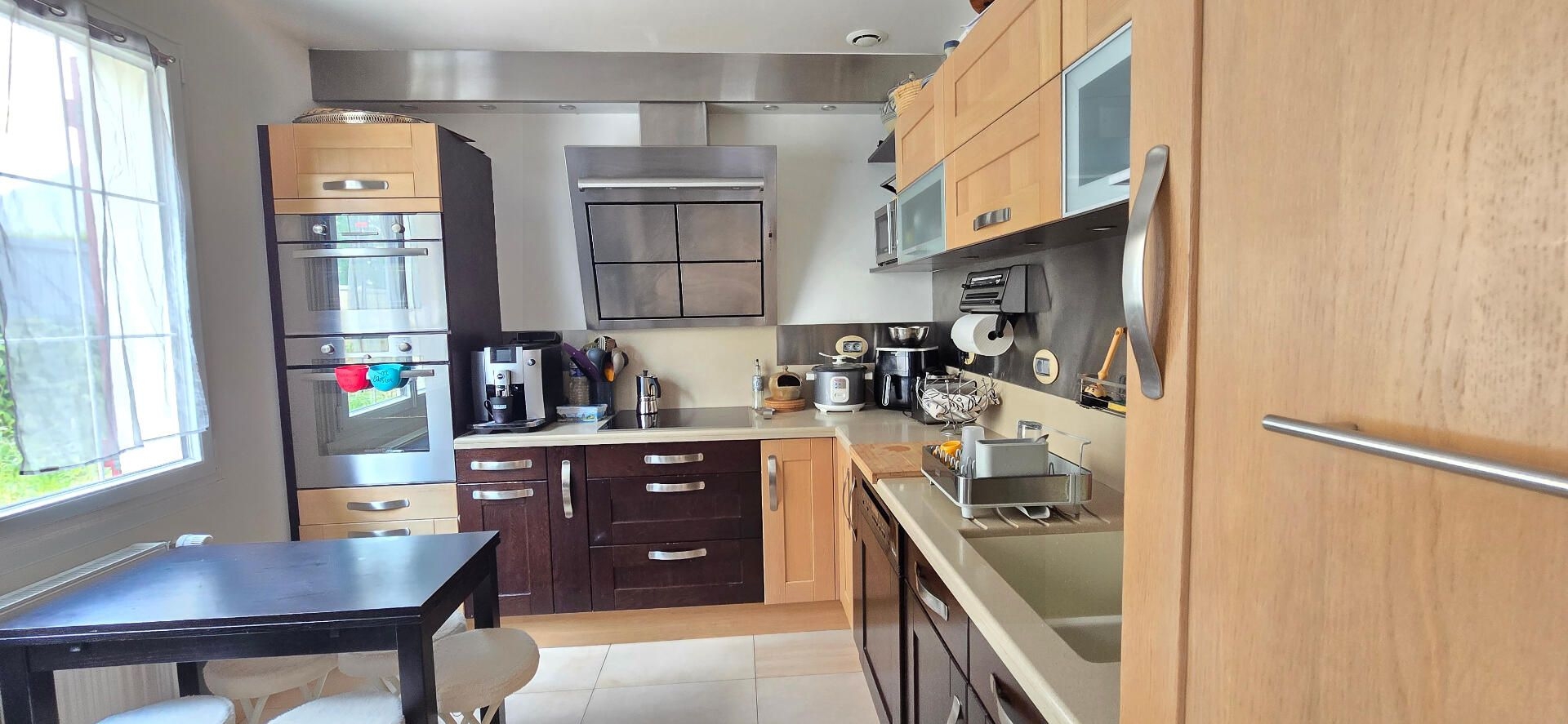 CHARTRES – PAVILLON FAMILIAL 7 PIÈCES – 4 CHAMBRES – GRAND SÉJOUR – JARDIN ET GARAGE