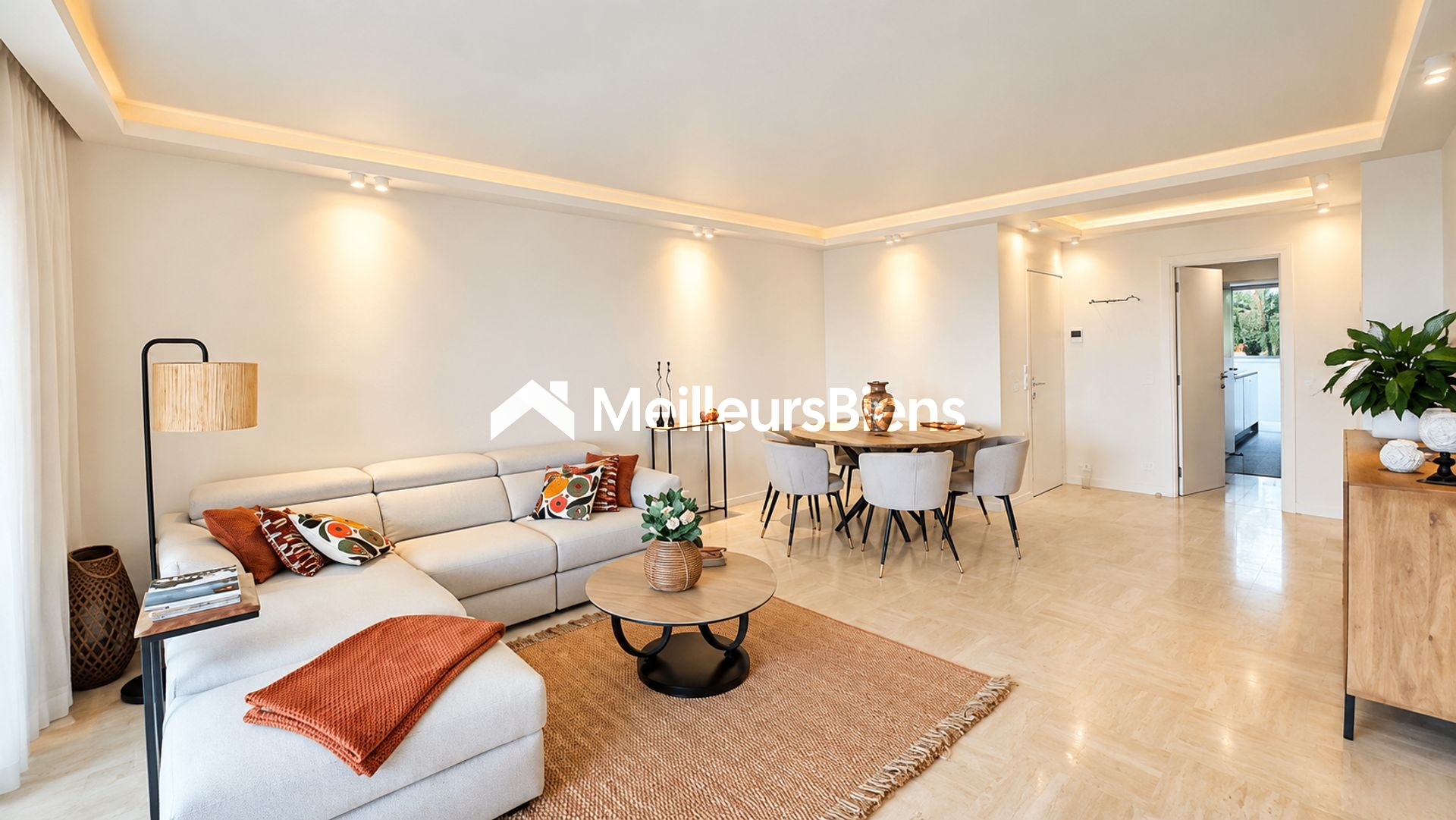 Magnifique appartement 4 pièces avec terrasse, vue mer, cave et garage.