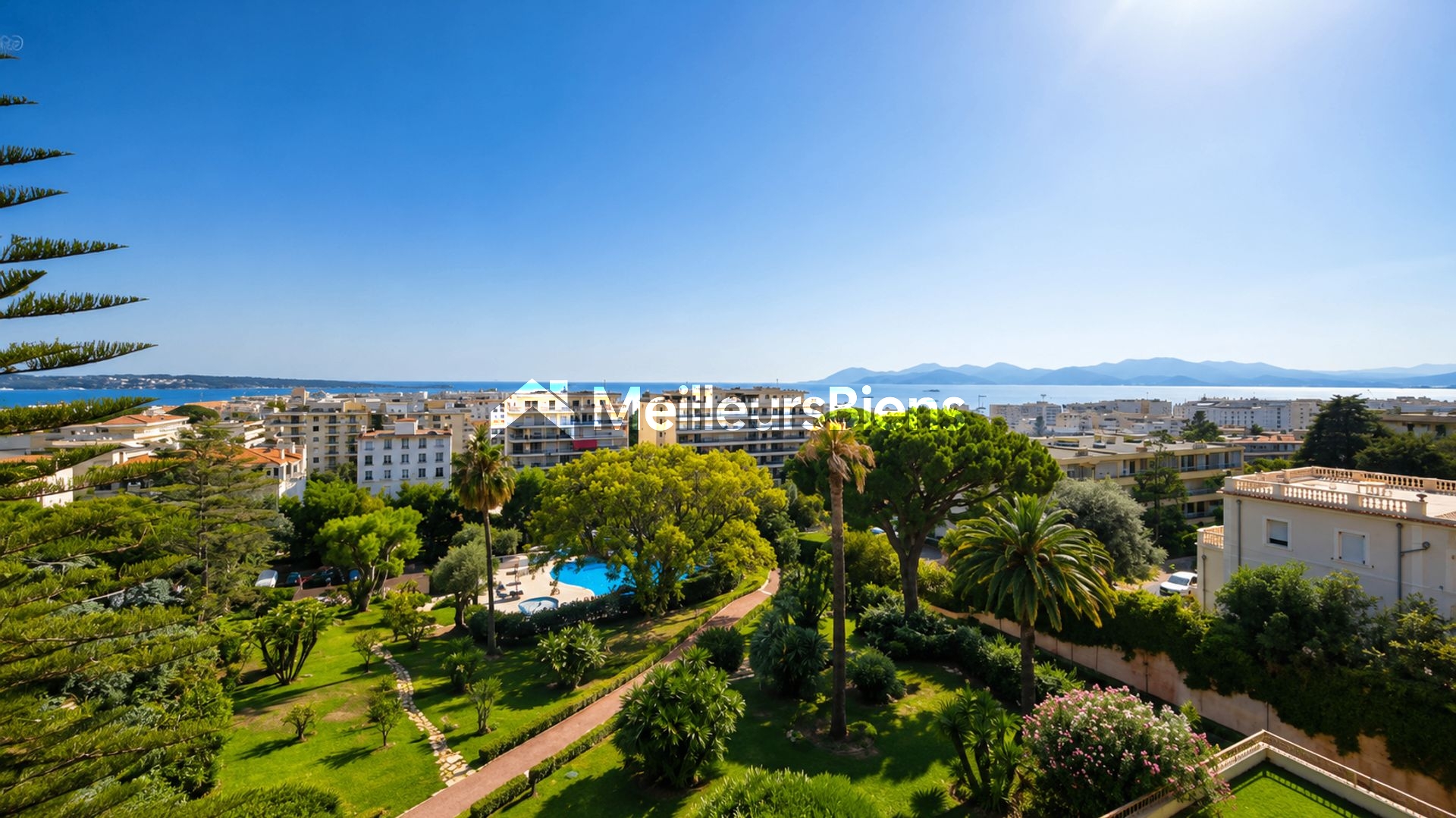 Magnifique appartement 4 pièces avec terrasse, vue mer, cave et garage.
