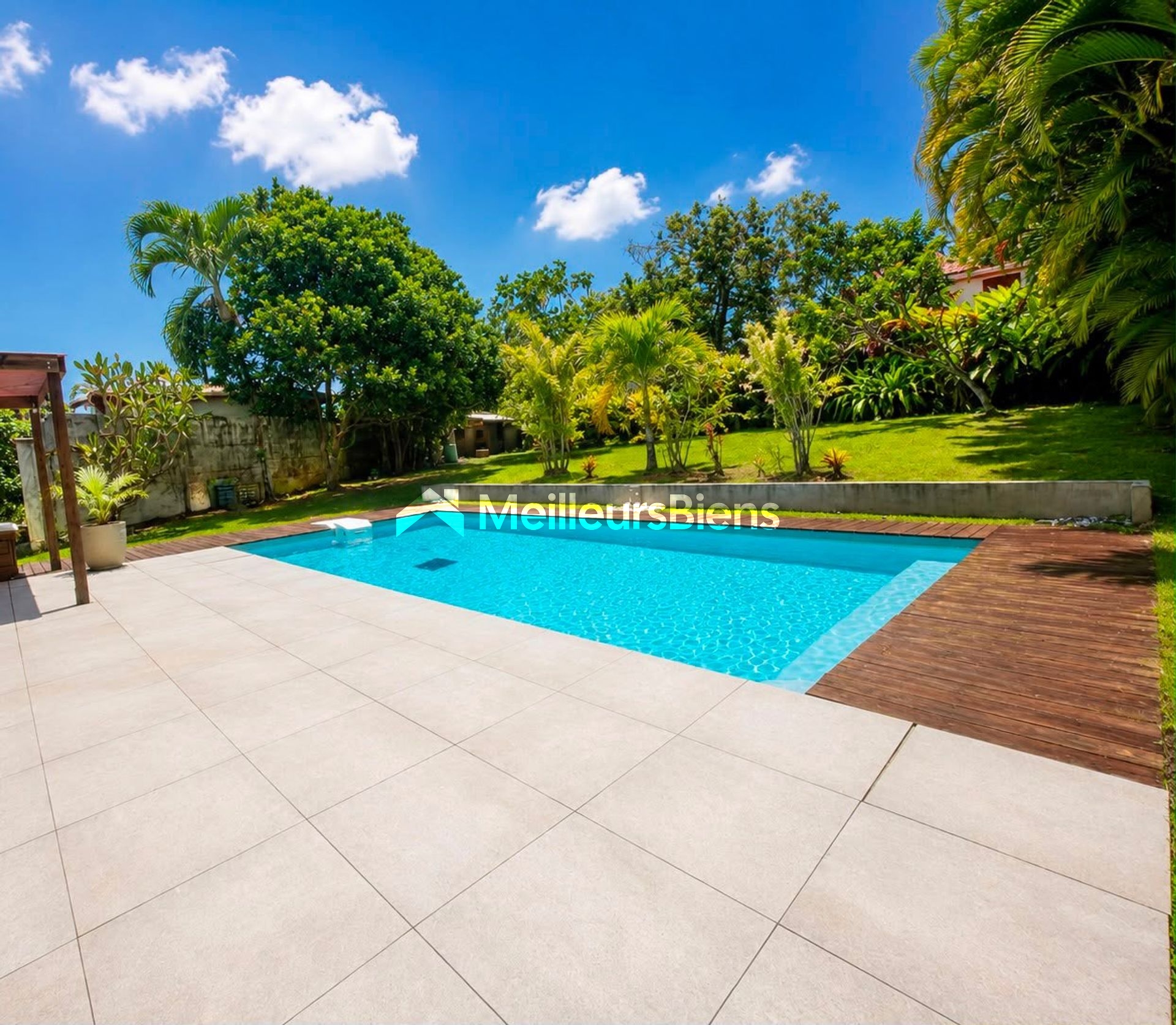 Maison De type T5 avec bungalow T3 et piscine dans environnement de qualité