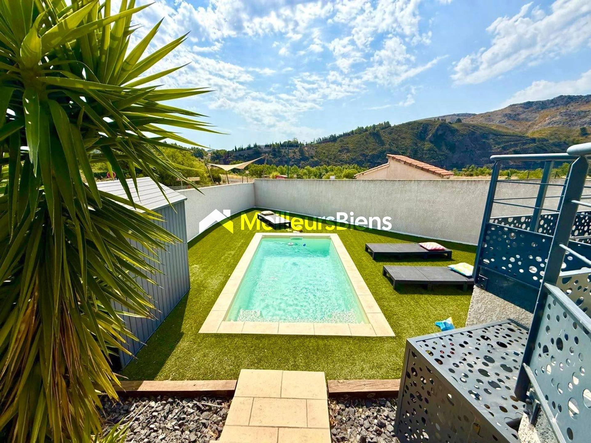 Villa T5 de 125 m² sur parcelle avec piscine de 453m²
