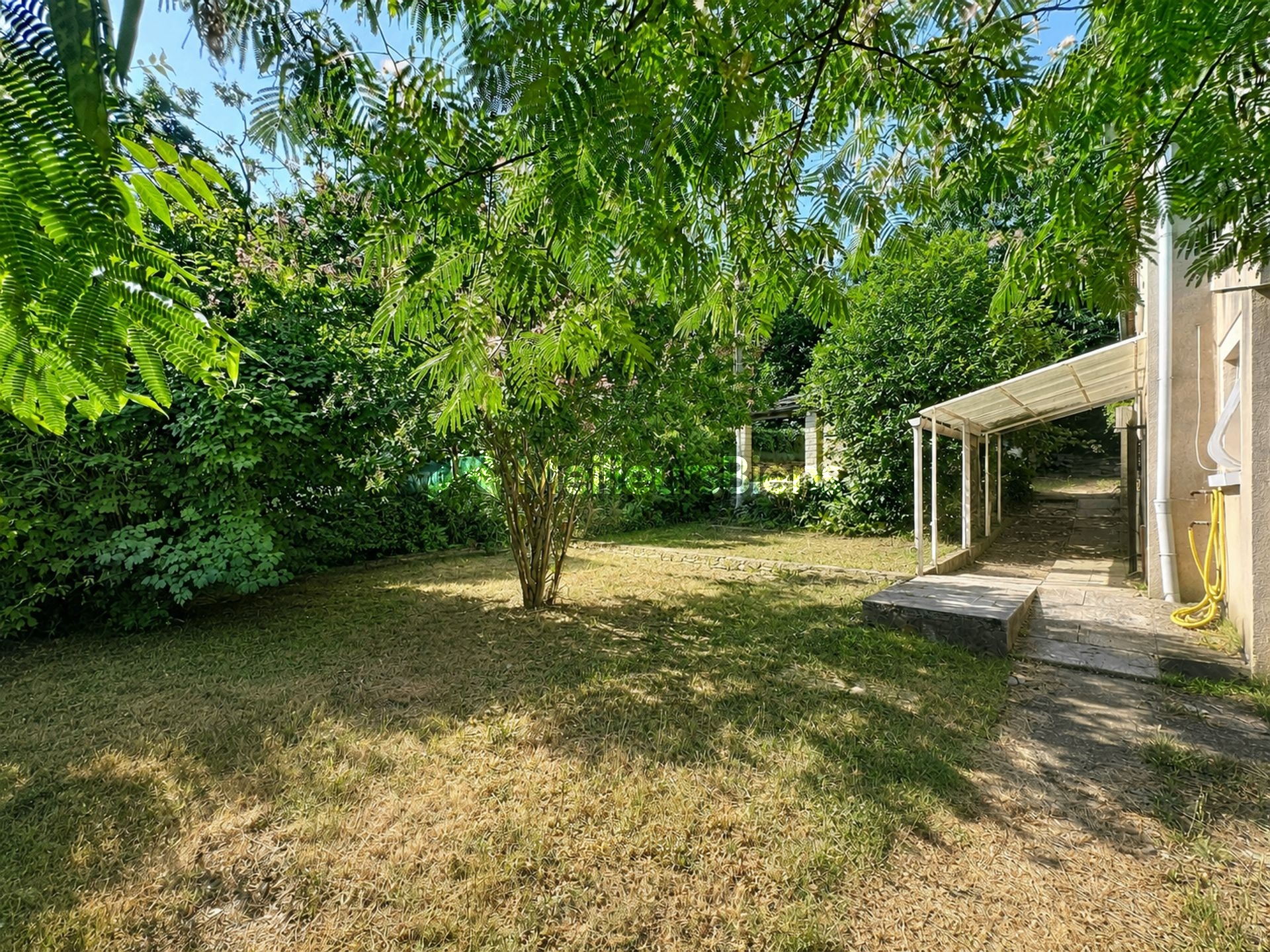 Sud Ardèche - Les Vans : Maison 134 m2 avec dépendance et espaces de stockage
