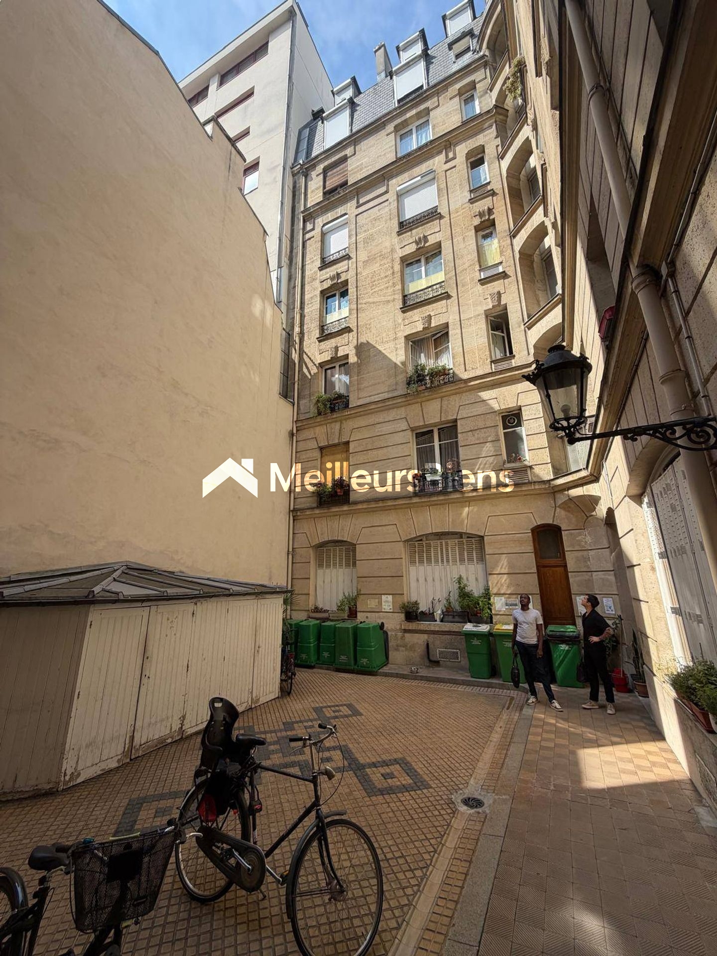2 pièces - Dernier étage avec ascenseur - Coeur du triangle Oberkampf / Parmentier / Square Maurice Gardette
