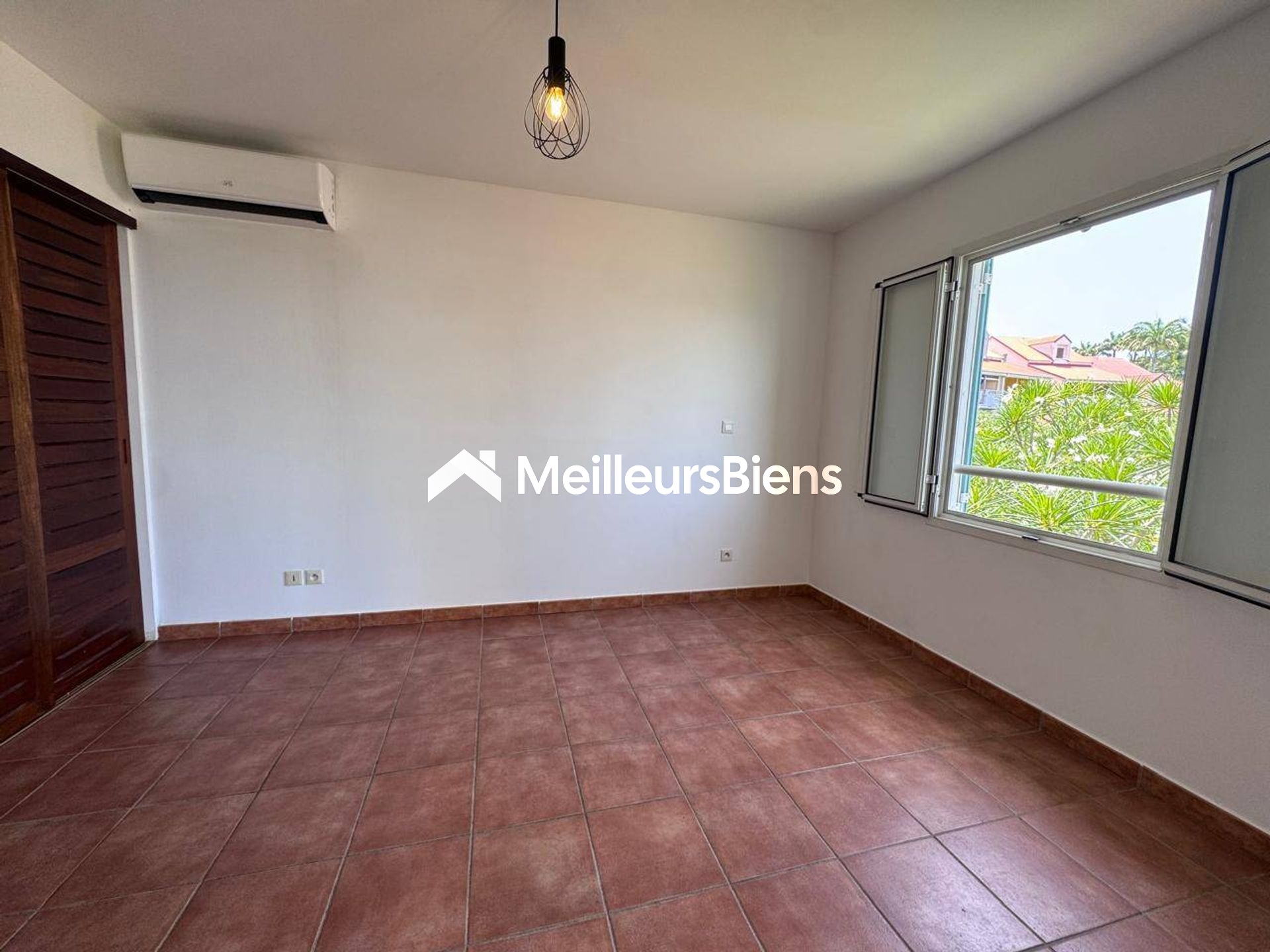 Appartement T4 VUE MER BAS DU FORT