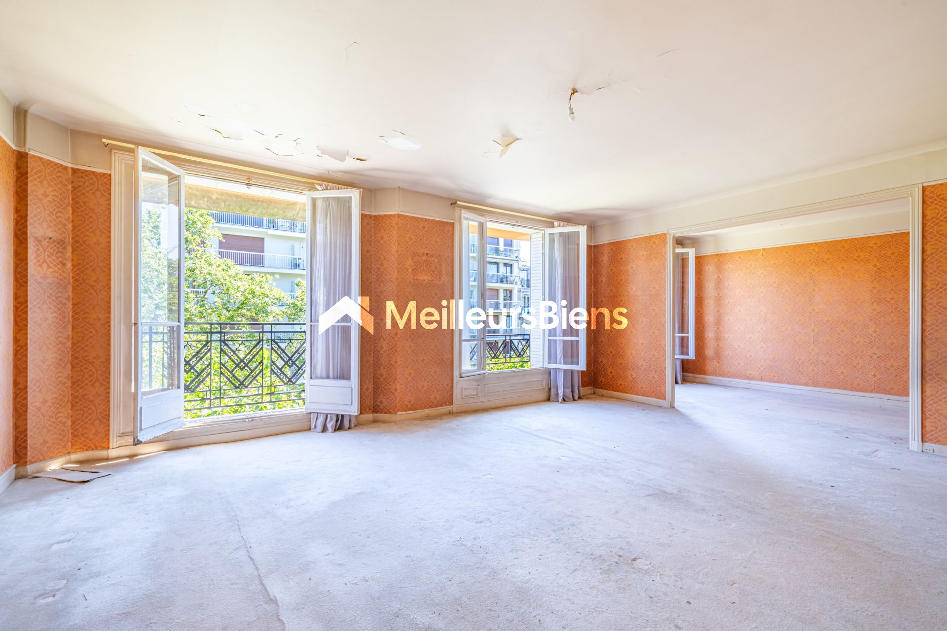 Paris 11 ème – Grand 128 m² Art Déco à réinventer – Copropriété à revenus locatifs