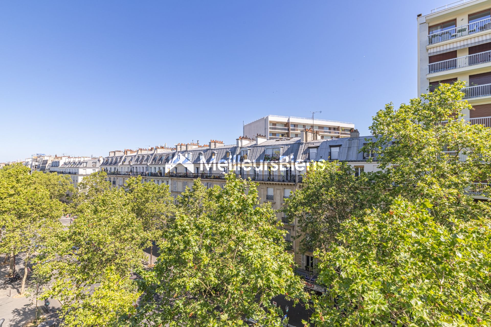 Paris 11 ème – Grand 128 m² Art Déco à réinventer – Copropriété à revenus locatifs