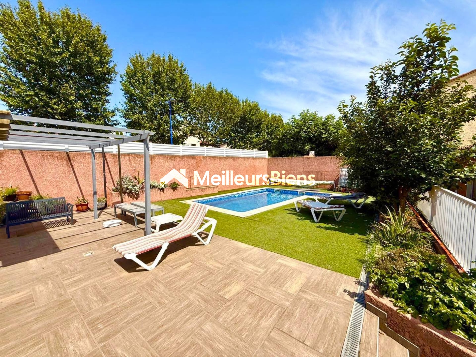Villa 3 faces T4 en plain pied à cabestany