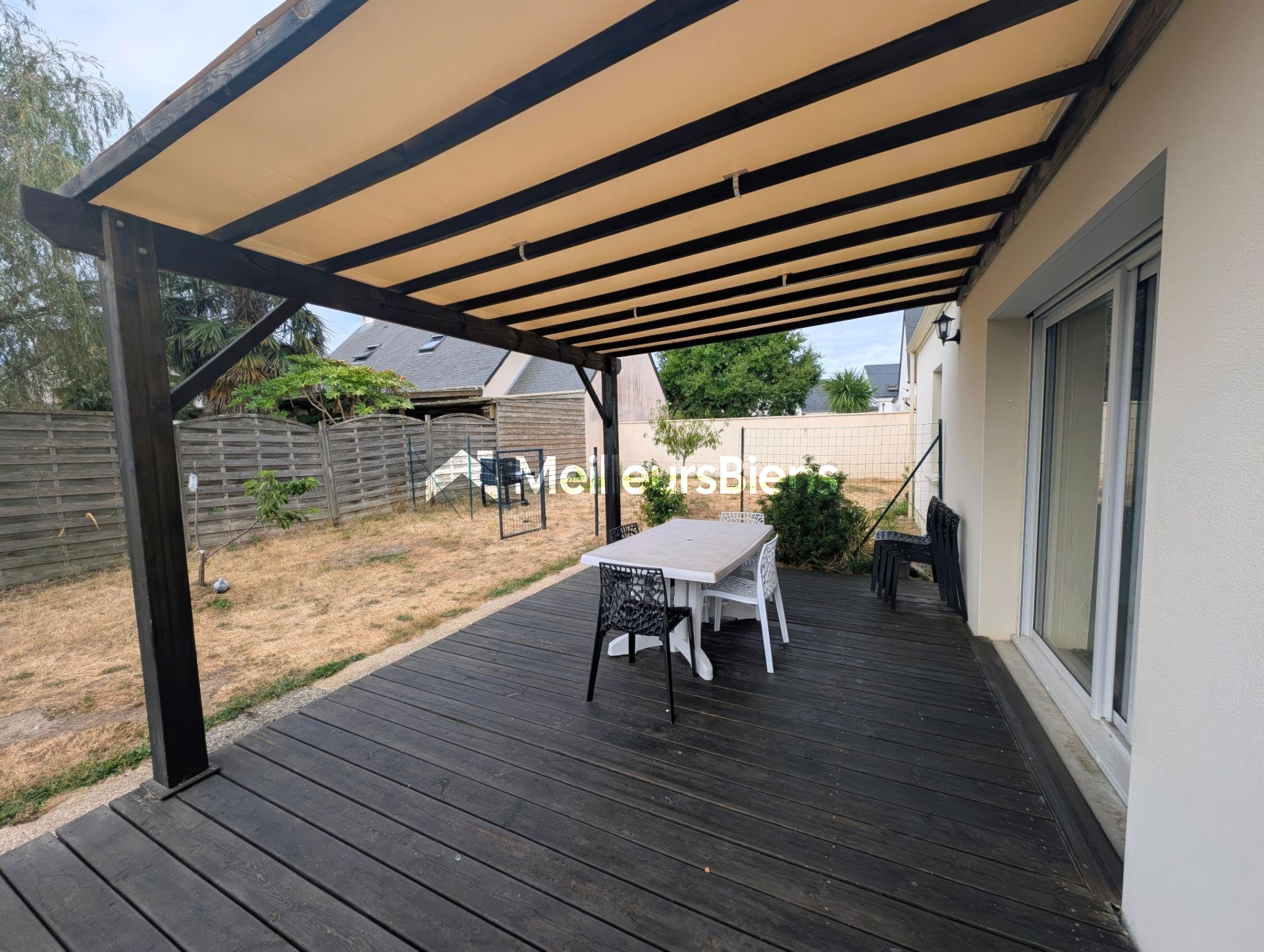 44410 SAINT-LYPHARD SAINT-LYPHARD – Maison avec vie de plain-pied, au calme d'une impasse - garage