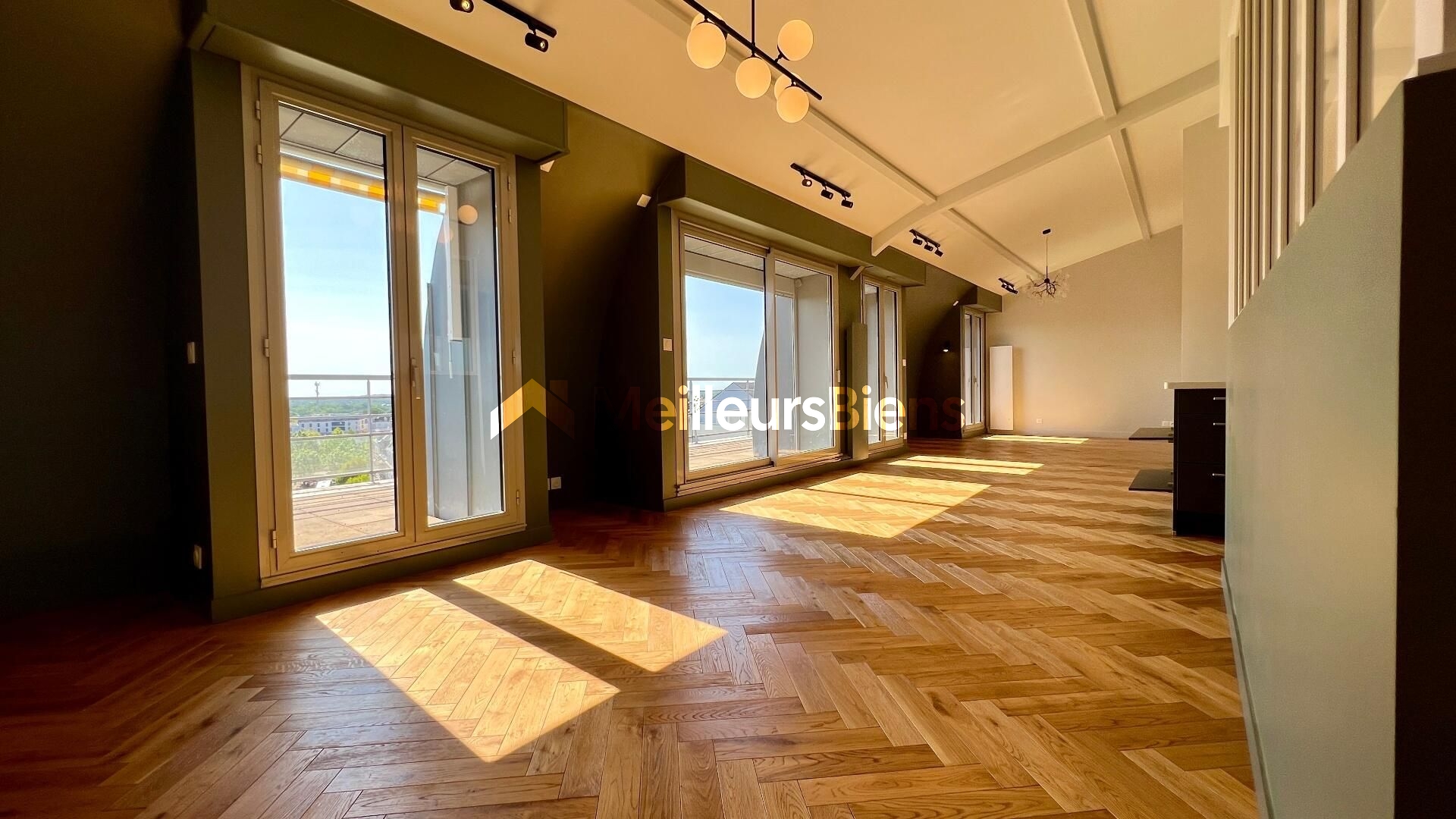 Rooftop - Résidence de standing - plein centere - 119 m² - La Roche-sur-Yon- Double balcon + garage + cave