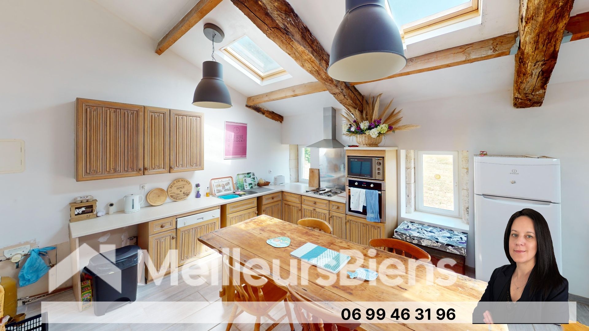 Maison Charentaise à rénover, déjà habitable, grand terrain et dépendances