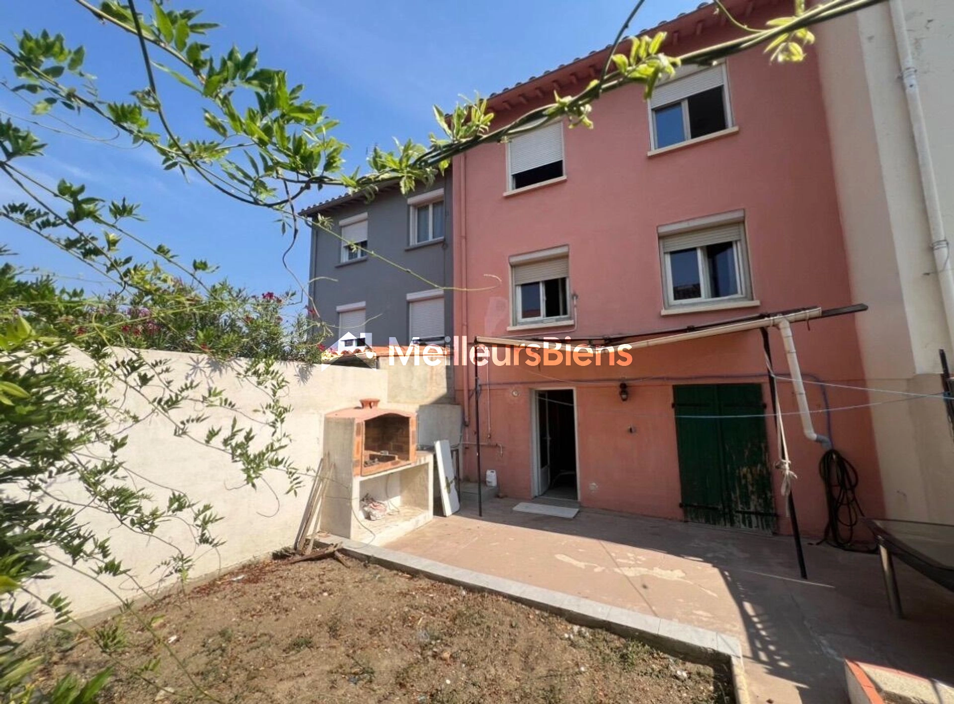 PERPIGNAN – MAISON 2 FACES AVEC DOUBLE HABITATION – IDÉAL FAMILLE OU INVESTISSEUR – 140 000 € FAI