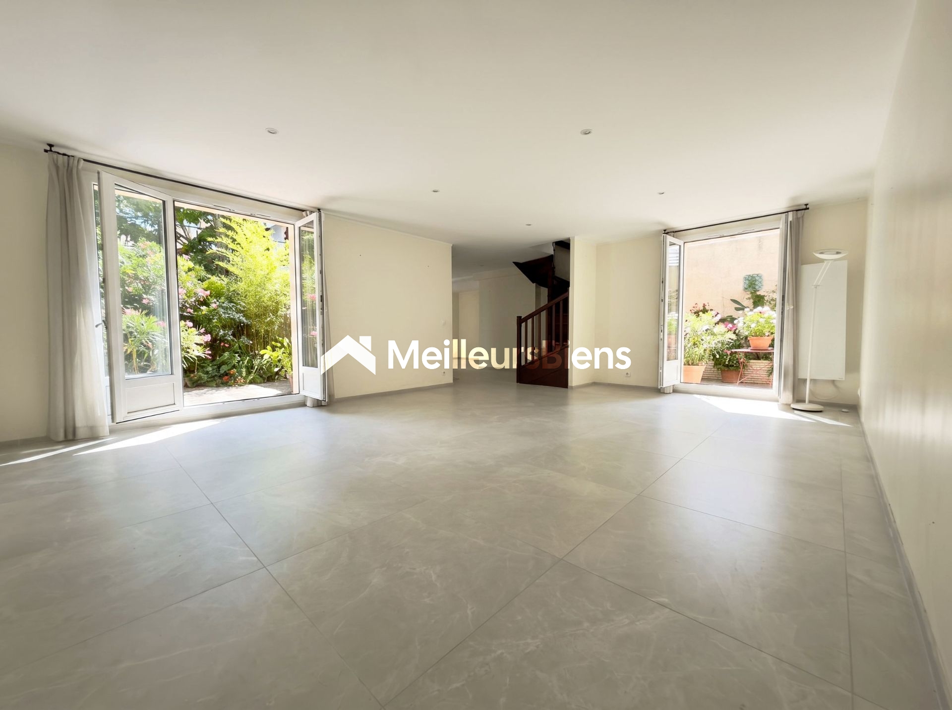 Maison familiale 5 chambres – 134 m² – Face au Lycée International – Saint-Germain-en-Laye
