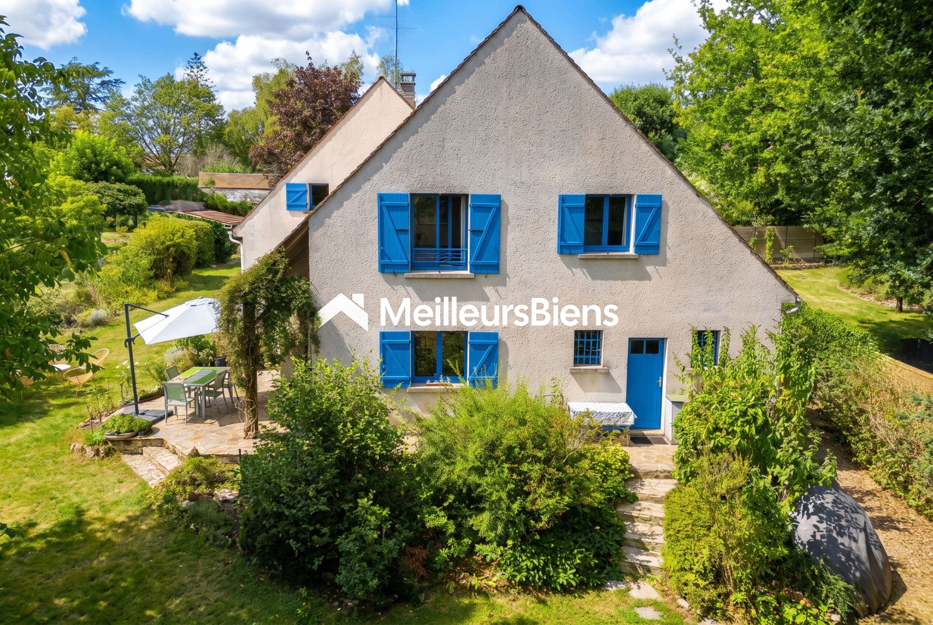 Maison d’architecte familiale – 7 pièces, 5 chambres – Terrain de 1 500 m² – Auffargis