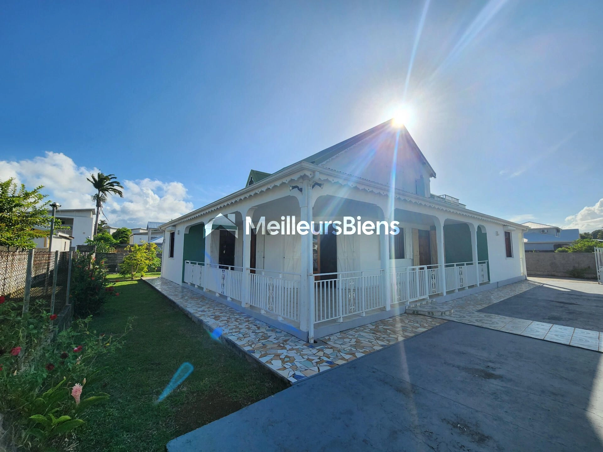 Maison familiale 4 chambres de 218 m² à Petit Bourg 97170