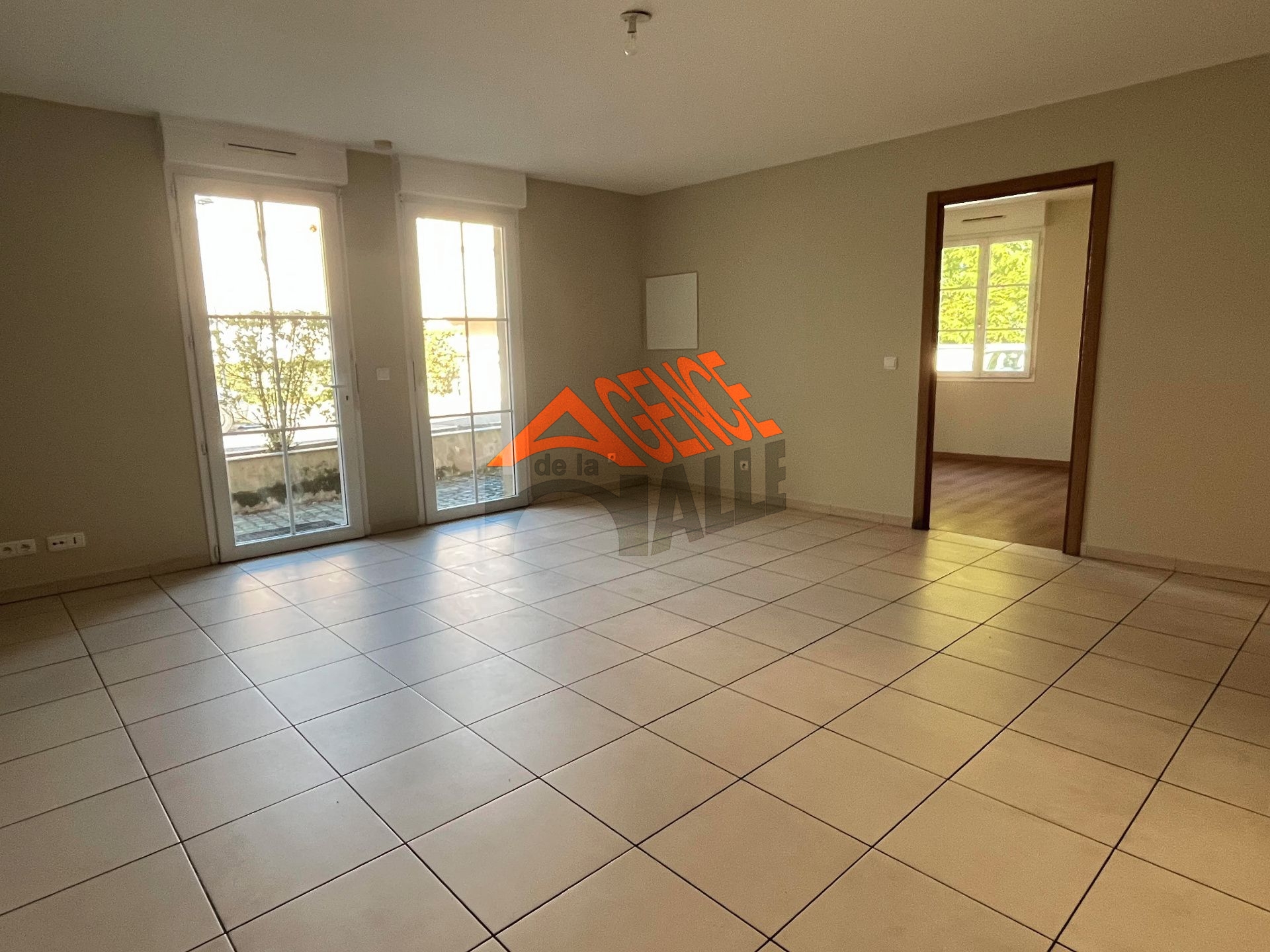 Très bel appartement de type F2 d'une superficie de 51,04m² idéalement situé dans une résidence calme et sécurisée