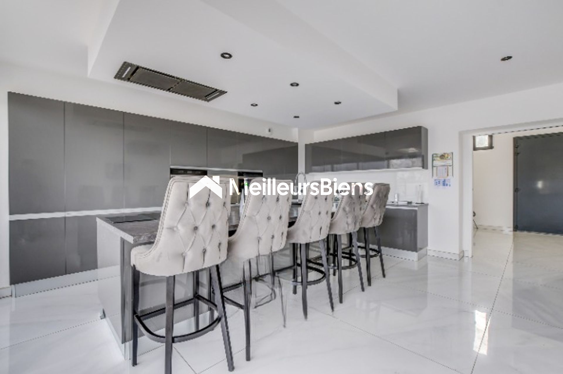 Villa 310 m2 avec piscine